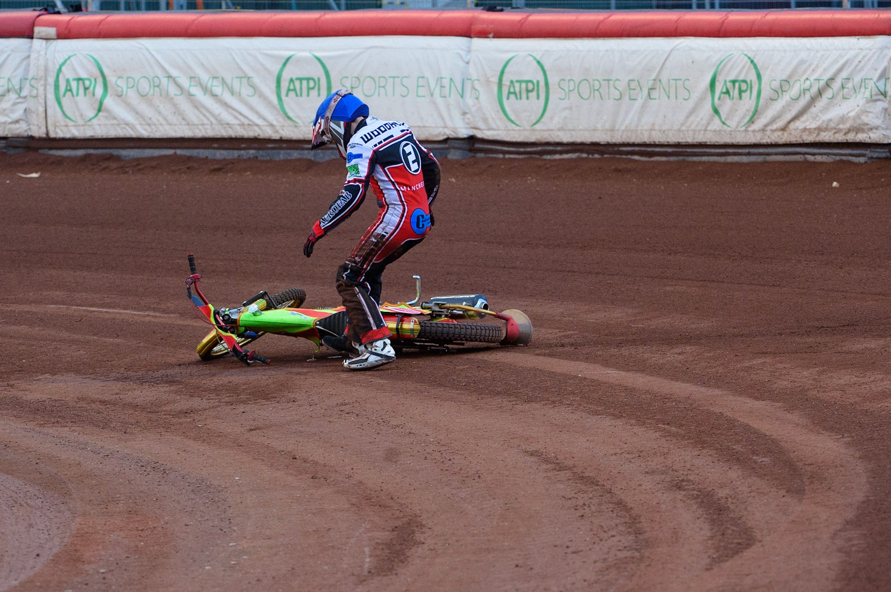 MANCHESTER, UK. MAY 28TH  After parting company with his machine, Ben Woodhull runs to move his bike to avoid a race stoppage during the SGB National Development League match between Belle Vue Colts and Berwick Bullets at the National Speedway Stadium, Manchester on Friday 28th May 2021. (Credit: Ian Charles | MI News)