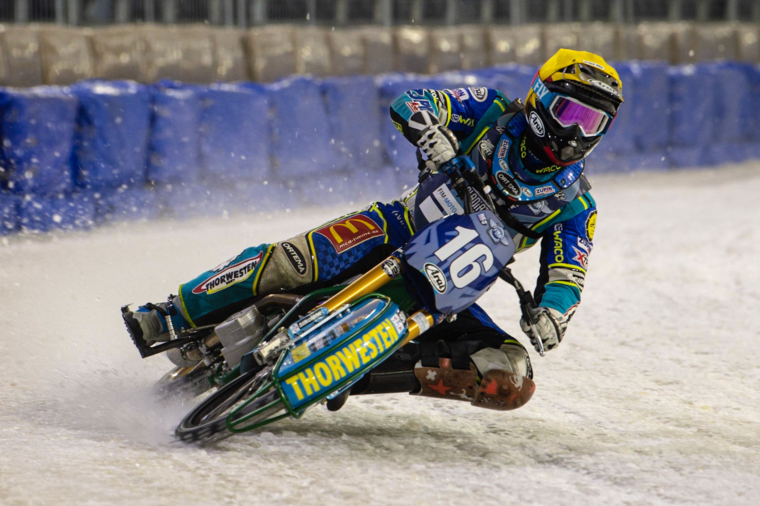 HEERENVEEN, NL. Luca Bauer (16) in action during the FIM Ice Speedway Gladiators World Championship Final 3 at Ice Rink Thialf, Heerenveen on Saturday  2 April 2022. (Credit: Ian Charles | MI News)