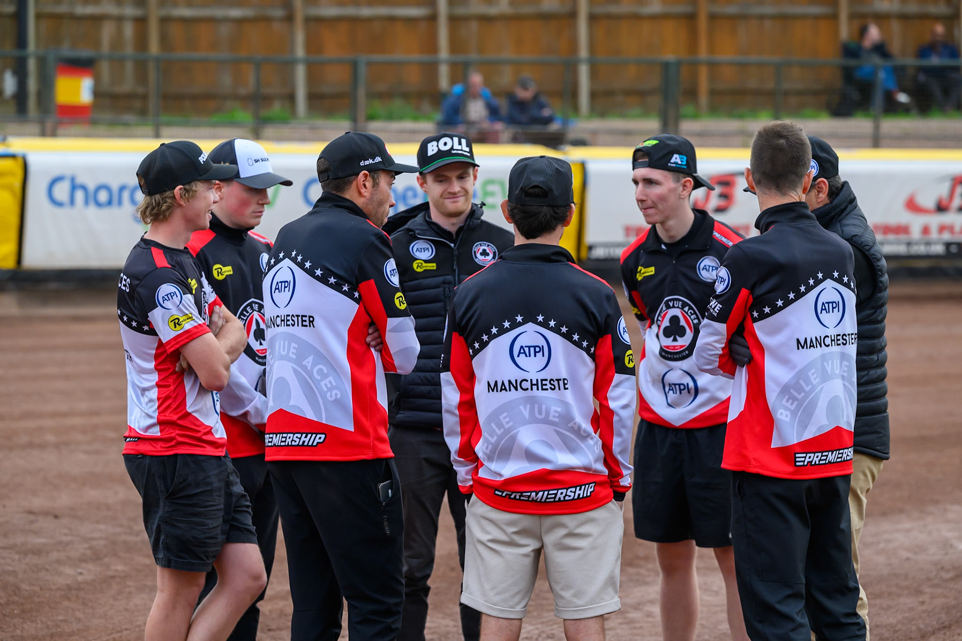 Belle Vue Aces have a pre-match meetingduring the Rowe Motor Oil Premiership match between Leicester Lions and Belle Vue Aces at the Hydroscan Arena, Leicester on Monday 7th September 2026. (Photo: Ian Charles | MI News)