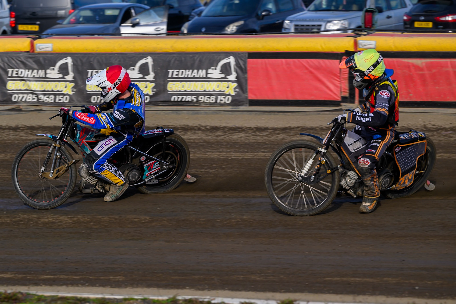 Alfie Bowtell of Buxton Bulls  in Red leading Ryan Ingram of Leicester Lion Cubs   in Yellow during the WSRA National Development League match between Buxton Bulls and Leicester Lion Cubs at Hi-Edge Speedway, Buxton on Sunday 4th October 2026. (Photo: Ian Charles | MI News)