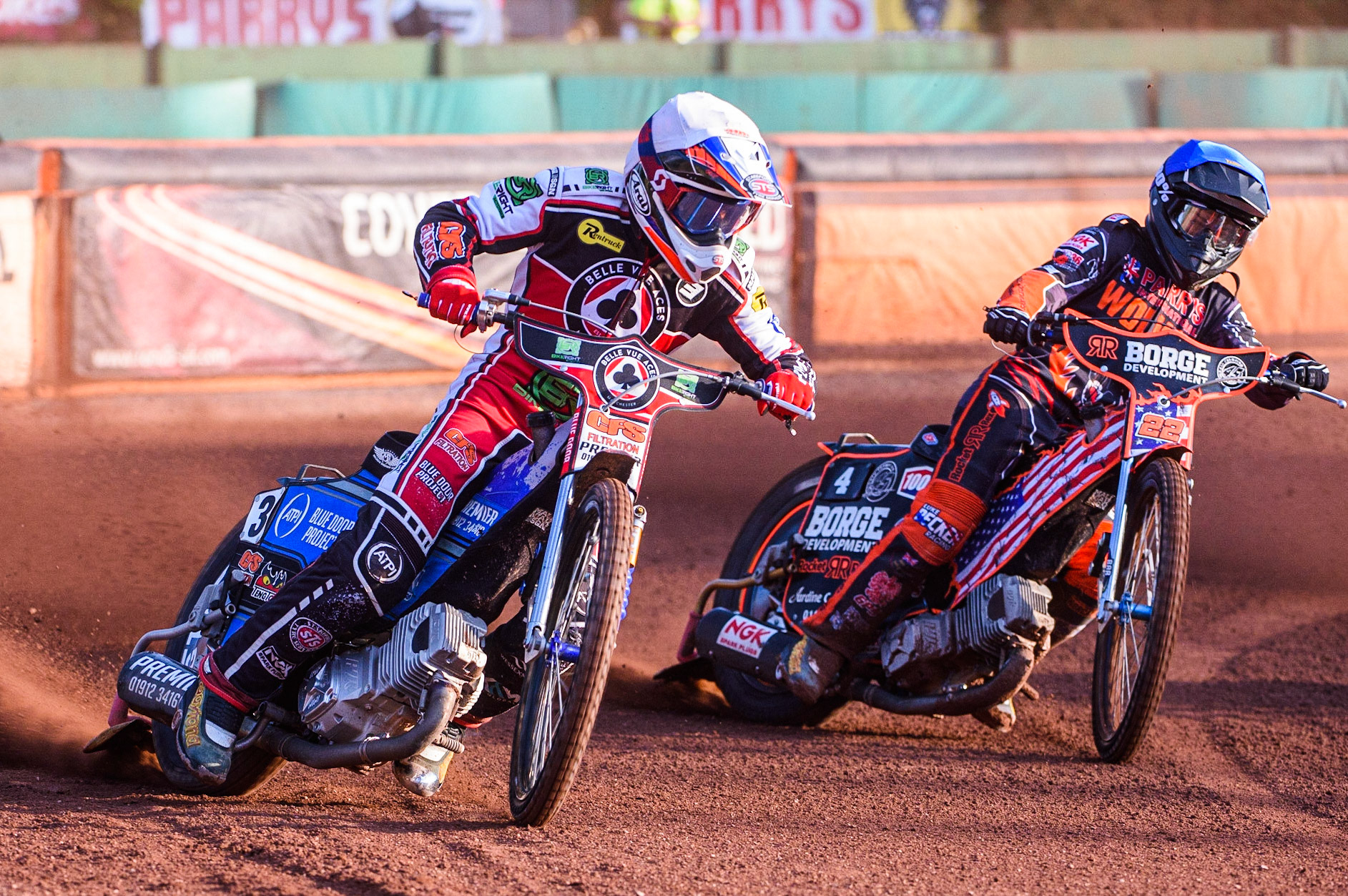 WOLVERHAMPTON, UK. JULY 26TH Steve Worrall  (White) leads Luke Becker (Blue) during the SGB Premiership match between Wolverhampton Wolves and Belle Vue Aces at the Ladbroke Stadium, Wolverhampton on Monday 26th July 2021. (Credit: Ian Charles | MI News)