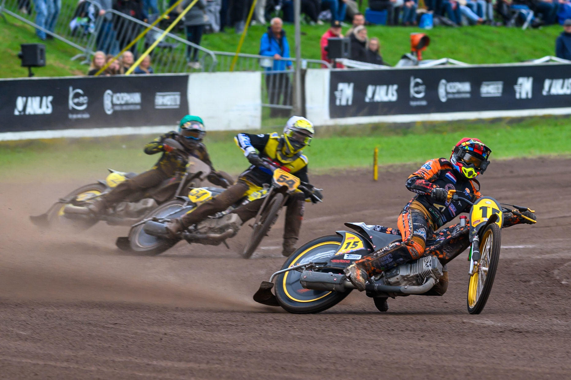 Wild Card Rider Romano Hummel (15) of The Netherlands in Red leading Mika Meijer (54) of The Netherlands in White  and Tero Aarnio (44) of Finland in Green during the FIM Long Track World Championship Final 4, at the Speed Centre Roden, Netherlands on Sunday 21st September 2025. (Photo: Ian Charles | MI News)during the FIM Long Track World Championship Final 4, at the Speed Centre, Roden on Sunday 21st September 2025. (Photo: Ian Charles | MI News)