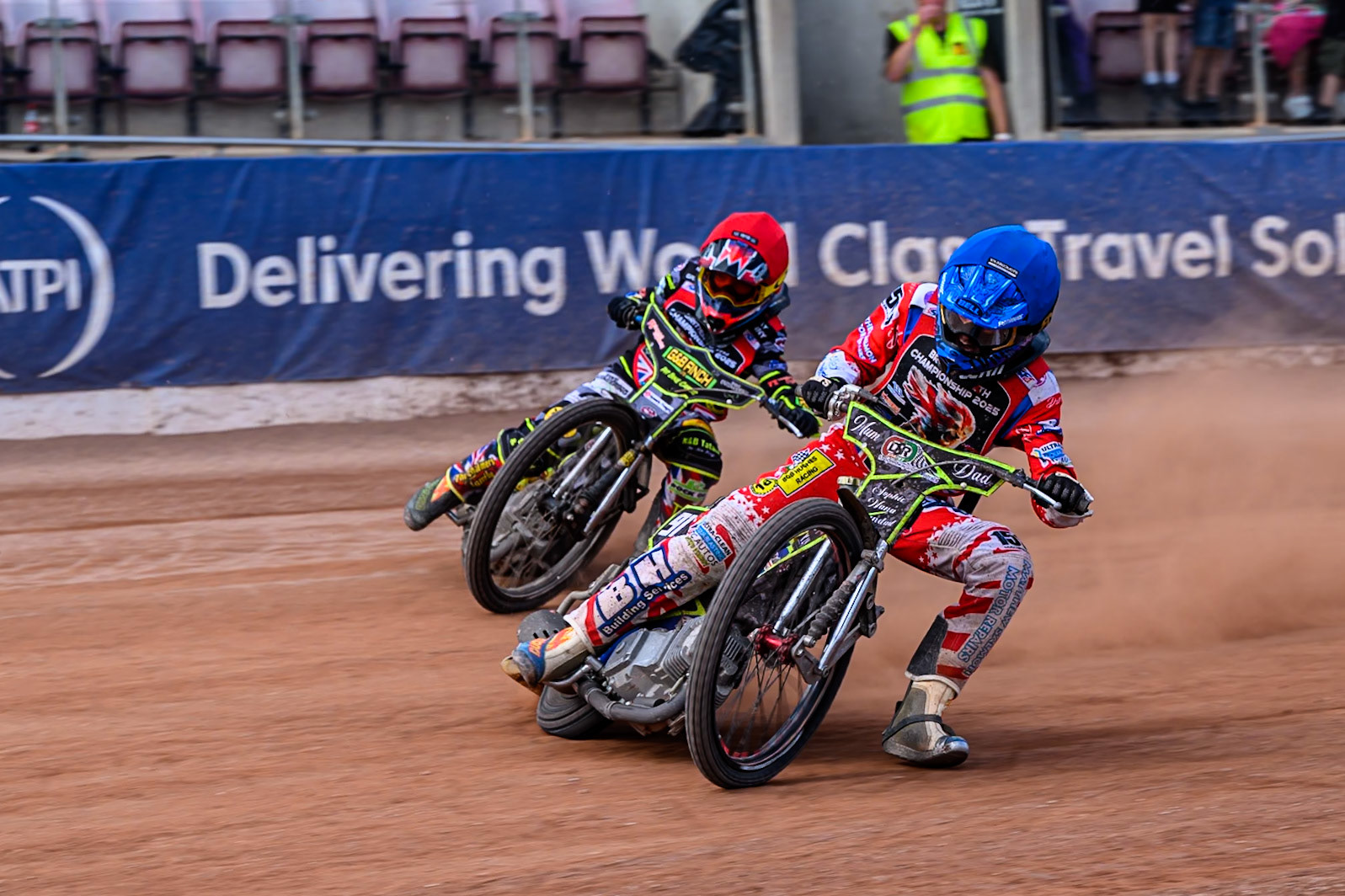 Ollie Binns (91) in Blue leading Archie Rolph (3) in Red during the British Youth Speedway Championship at the National Speedway Stadium, Manchester on Sunday 10th August 2025. (Photo: Ian Charles | MI News)