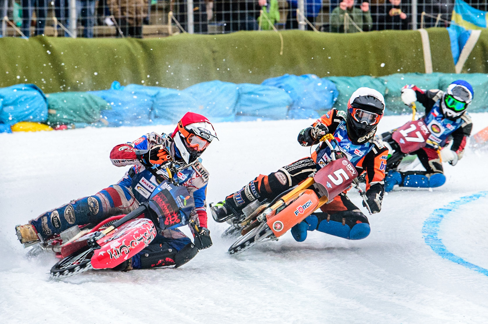 Jan Klatovsky (Red) leads Lukas Hutla (White) and Andrej Divis (Blue) during the German Individual Ice Speedway Championship at Horst-Dohm-Eisstadion, Berlin on Friday 3rd March 2023. (Photo: Ian Charles | MI News)