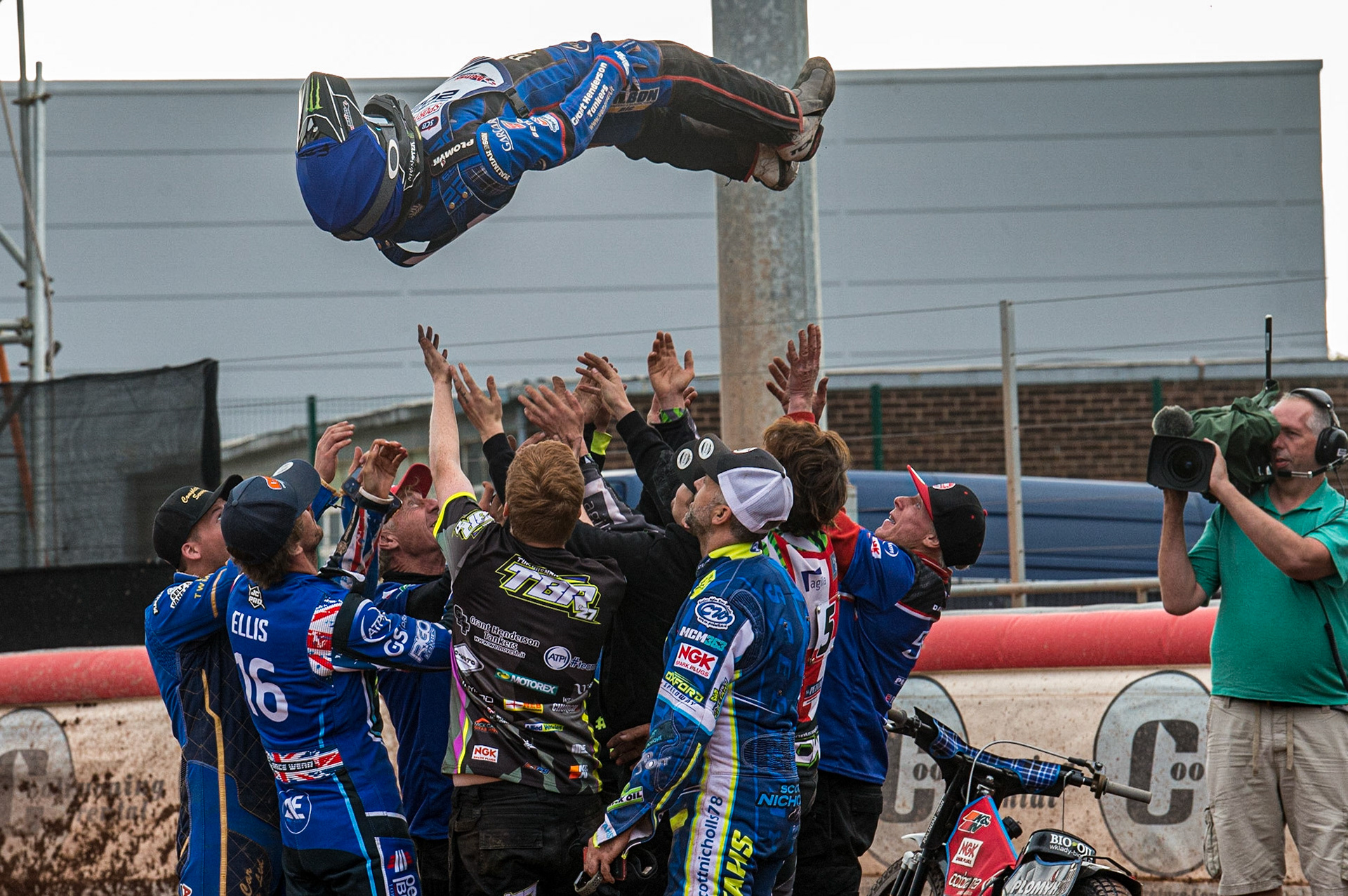 Dan Bewley  gets the bumps from the riders as the New British Champion during the Sports Insure British Speedway Final, at the National Speedway Stadium, Manchester, on Sunday 18th September 2022. (Credit: Ian Charles | MI News )