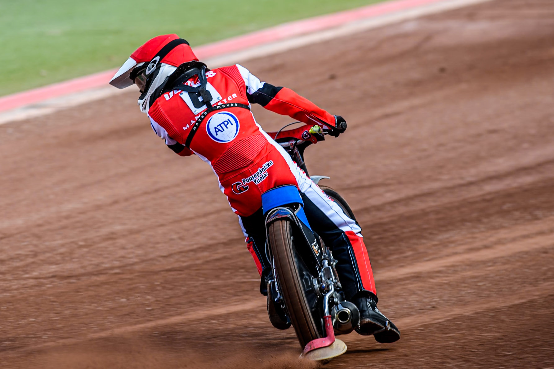 Belle Vue Aces' Antti Vuolas  looks for his team mate during the Rowe Motor Oil Premiership match between Belle Vue Aces and Sheffield Tigers at the National Speedway Stadium, Manchester on Monday 26th August 2024. (Photo: Ian Charles | MI News)