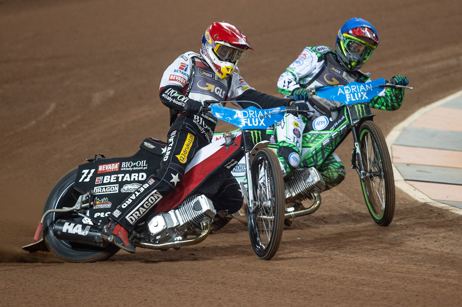 CARDIFF,WALES  Maciej Janowski (Red) outside wild card rider Charles Wright (Blue) during the ADRIAN FLUX BRITISH FIM SPEEDWAY GRAND PRIX at the Principality Stadium, Cardiff on Saturday 21st September 2019. (Credit: Ian Charles | MI News)
