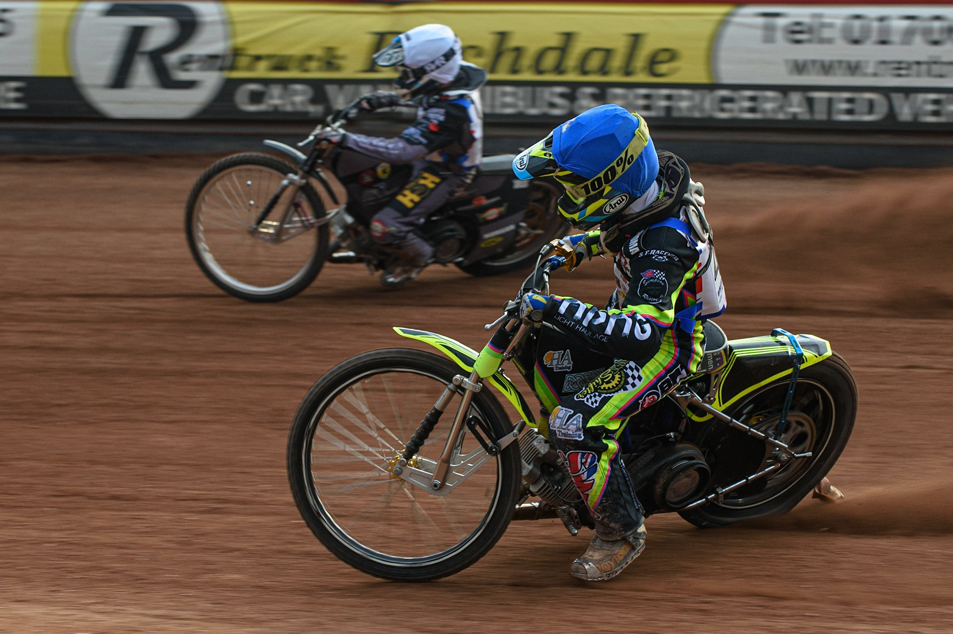 MANCHESTER, UK. MAY 28TH   Alex Goldsborough  (Blue) inside Vinnie Foord  (White) during the British Junior Championship at the National Speedway Stadium, Manchester on Friday 28th May 2021. (Credit: Ian Charles | MI News)