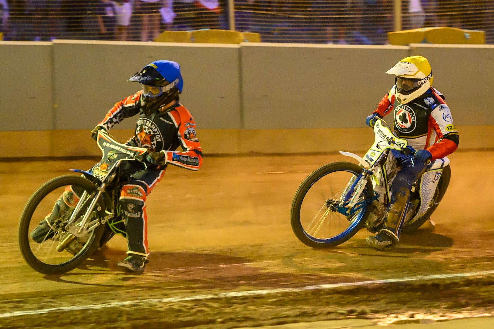 Kye Thomson of Northampton Foxes in Blue leading Chris Harris Guest Rider for Belle Vue Aces in Yellow during the Rowe Motor Oil Premiership match between Northampton Foxes and Belle Vue Aces at Northampton International Shaleway, Northampton on Thursday 13th August 2026. (Photo: Ian Charles | MI News)