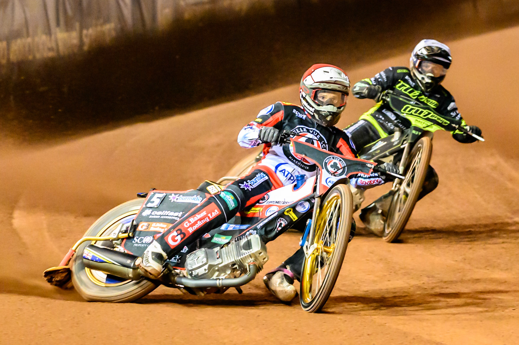 Jason Doyle of Belle Vue Aces  in Red leading Danny King of Ipswich Witches in White during the Rowe Motor Oil Premiership Play Off Semi Final 2nd leg match between Belle Vue Aces and Ipswich Witches at the National Speedway Stadium, Manchester on Monday 28th September 2026. (Photo: Ian Charles | MI News)