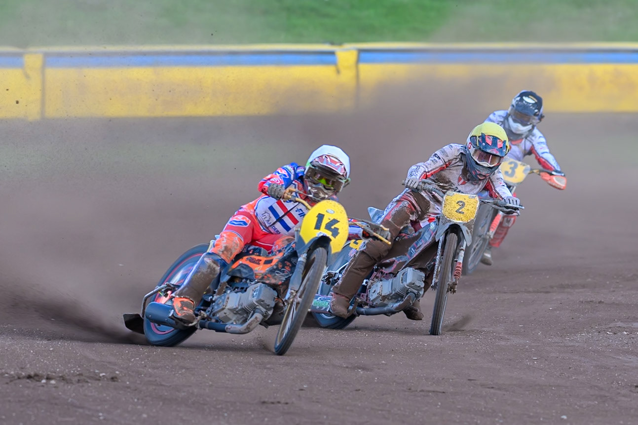 Romano Hummel (14) of Netherlands in White leading Patrick Kruse (2) of Denmark in White and Jacob Bukhave (3) of Denmark in Black &amp; White  during the FIM Long Track of Nations 2026 at the Speed Centre Roden in the Netherlands on Sunday 20th September 2026. (Photo: Ian Charles | MI News)