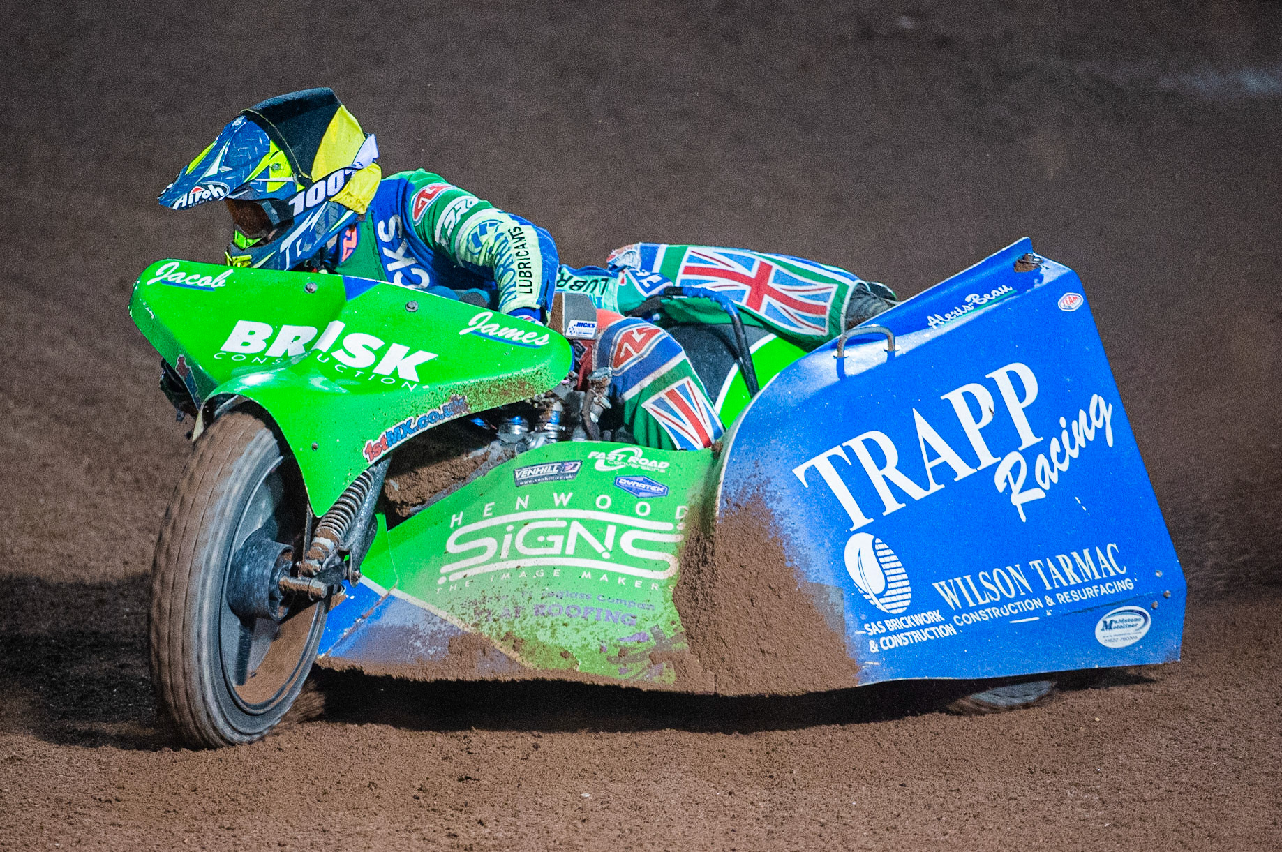 MANCHESTER, ENGLAND Jack Penfold & Kieran Ivy (6) in action during the  ACU Sidecar Speedway Manchester Masters,  Belle Vue National Speedway Stadium, Manchester Saturday 12 October 2019 (Credit: Ian Charles | MI News)