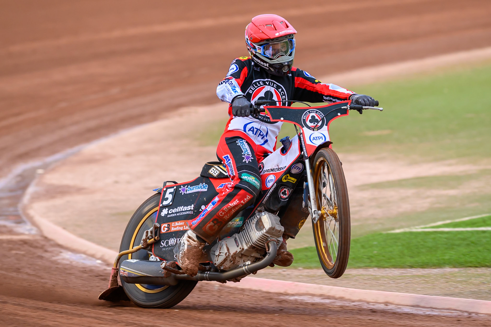 Jason Doyle of Belle Vue Aces picks up some drive on his dash to the finish line during the Rowe Motor Oil Premiership match between Belle Vue Aces and Leicester Lions at the National Speedway Stadium, Manchester on Monday 3rd August 2026. (Photo: Ian Charles | MI News)
