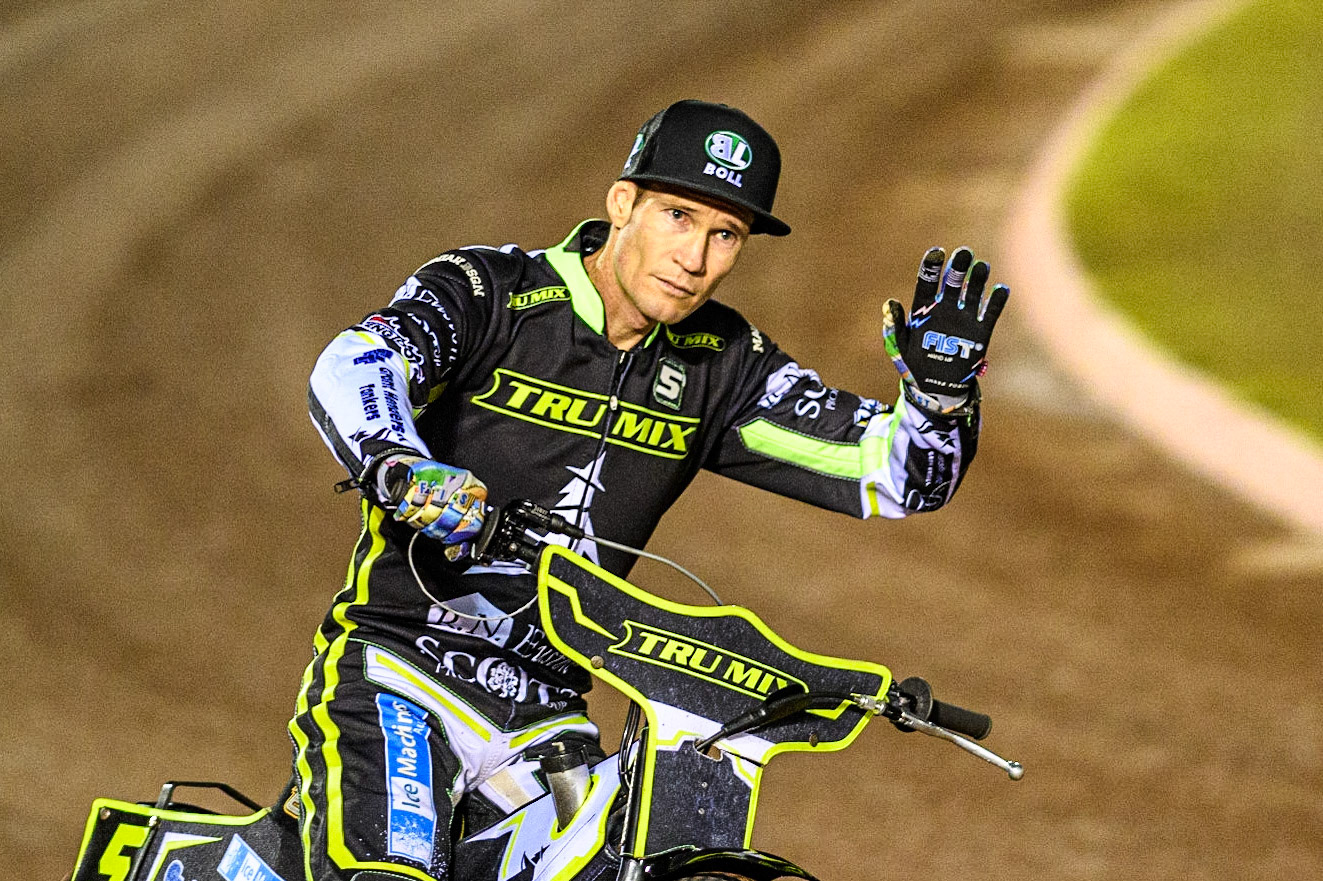 Jason Doyle on the pre meeting parade during the Sports Insure Premiership Semi Final Playoff 2nd leg match between Belle Vue Aces and Ipswich Witches at the National Speedway Stadium, Manchester on Monday 25th September 2023. (Photo: Ian Charles | MI News)