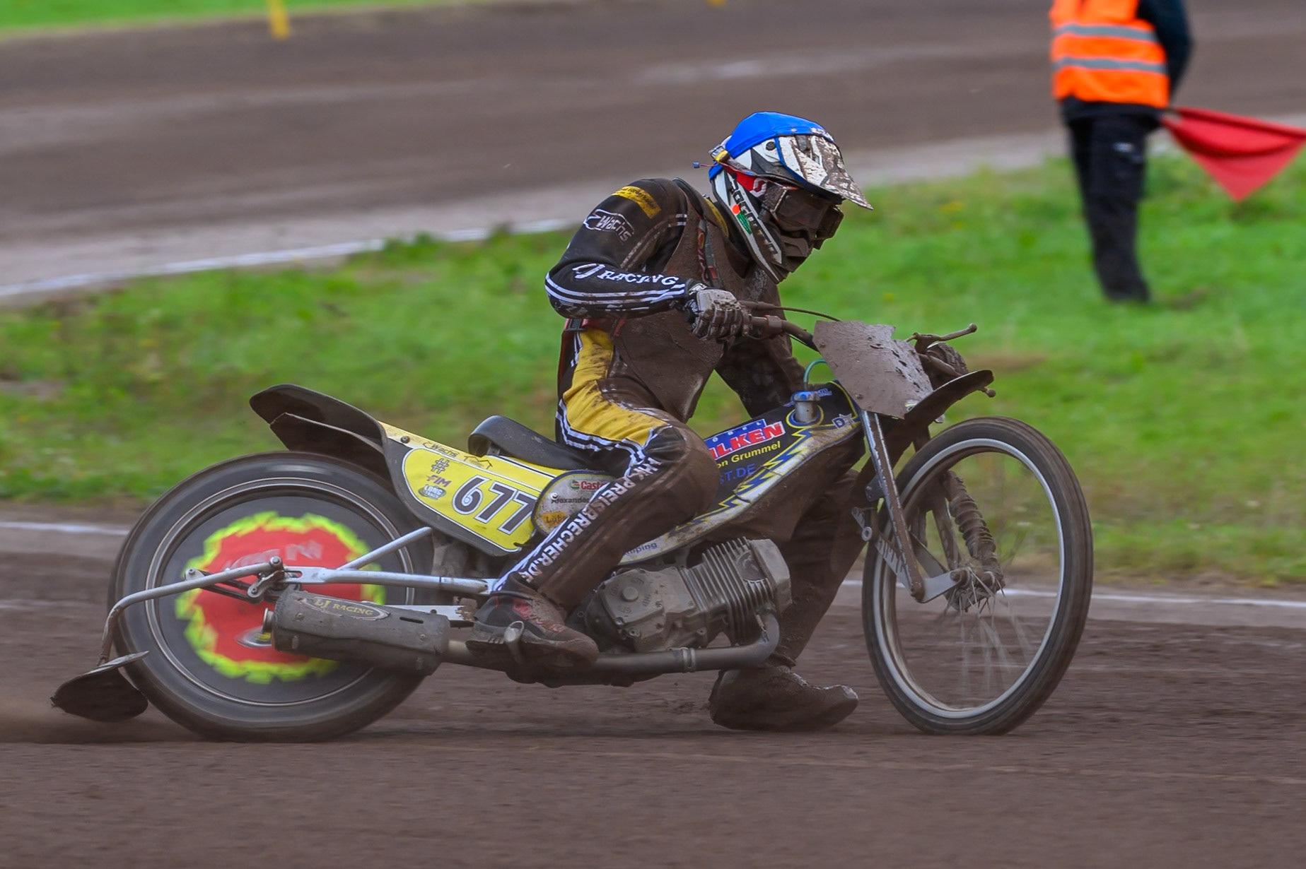 Timo Wachs (677) of Germany in action during the FIM Long Track World Championship Final 4, at the Speed Centre Roden, Netherlands on Sunday 21st September 2025. (Photo: Ian Charles | MI News)during the FIM Long Track World Championship Final 4, at the Speed Centre, Roden on Sunday 21st September 2025. (Photo: Ian Charles | MI News)