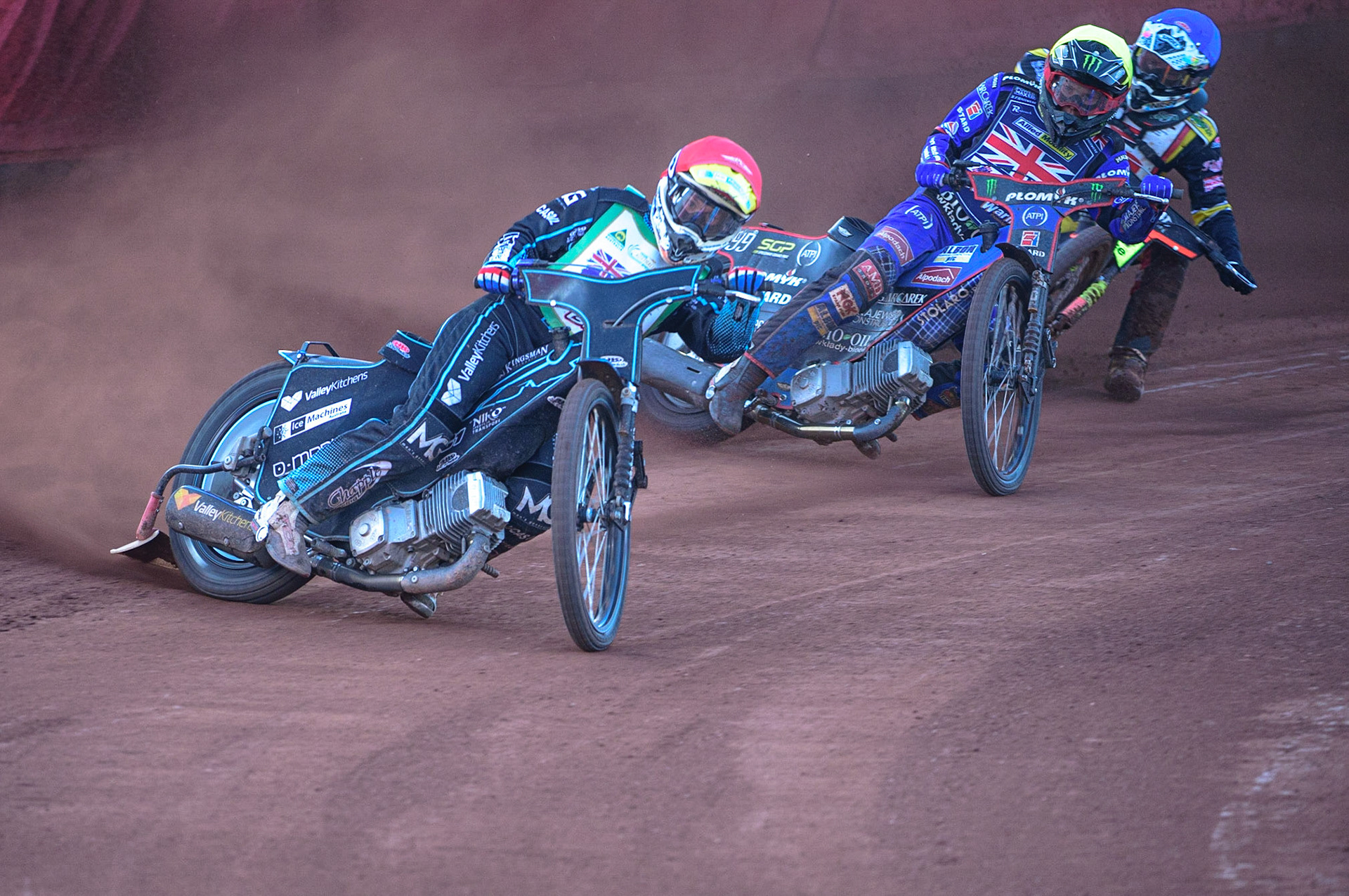 Rohan Tungate (Australia) (Red) leads Dan Bewley (Great Britain) (Yellow) and Michael Jepsen Jensen (Denmark) (Blue) during the FIM Speedway Grand Prix Challenge at the Peugeot Ashfield Stadium, Glasgow on Saturday 20th August 2022. (Credit: Ian Charles | MI News)