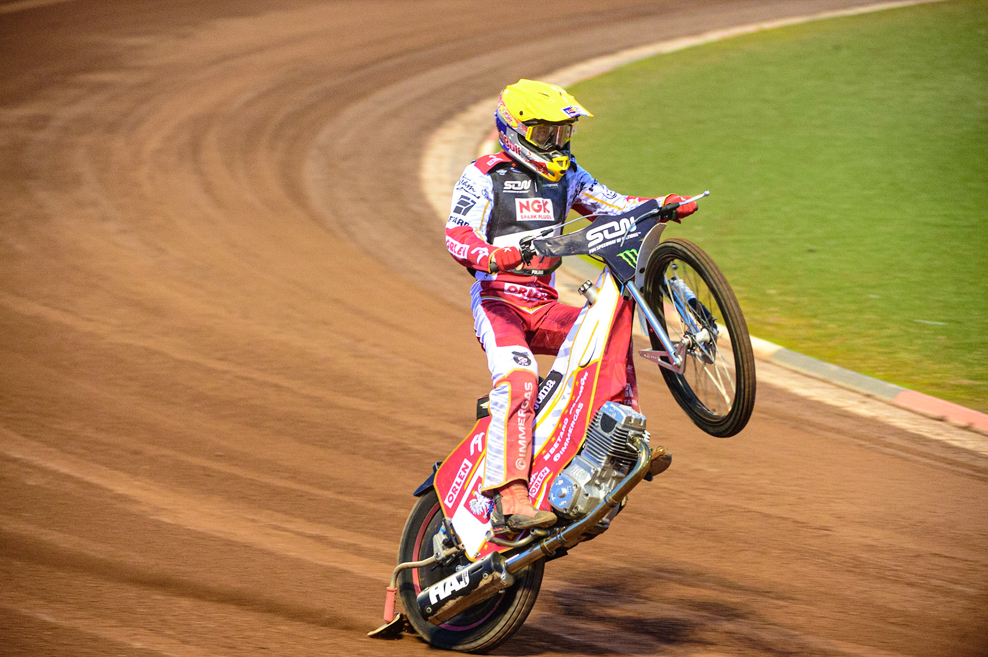 MANCHESTER, UK. OCT 16TH Maciej Janowski of Poland celebrates with a wheelie during the Monster Energy FIM Speedway of Nations at the National Speedway Stadium, Manchester on Saturday  16th October 2021. (Credit: Ian Charles | MI News)