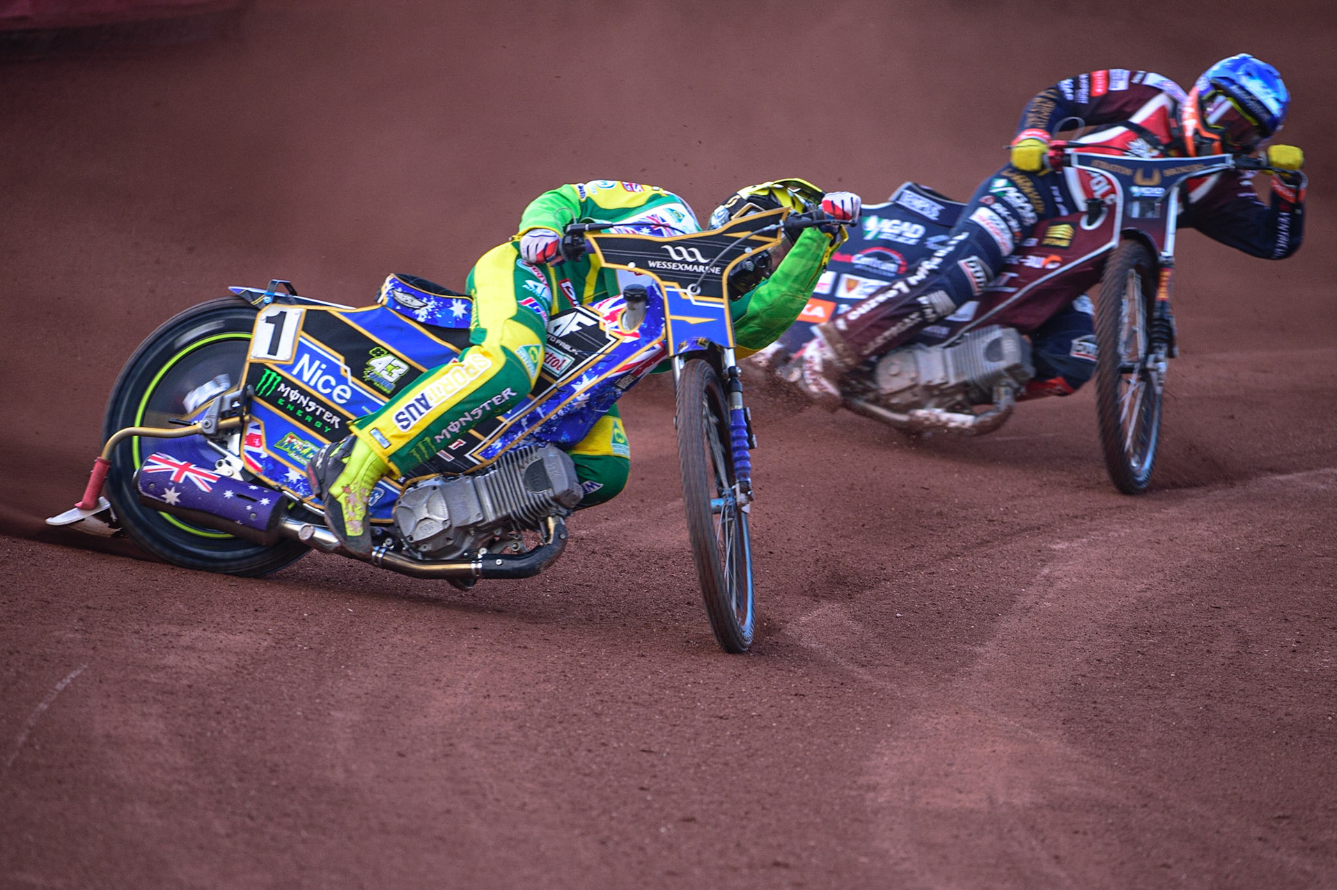 Jack Holder (Australia) (Yellow) leads Dominik Kubera (Poland) (Blue) during the FIM Speedway Grand Prix Challenge at the Peugeot Ashfield Stadium, Glasgow on Saturday 20th August 2022. (Credit: Ian Charles | MI News)