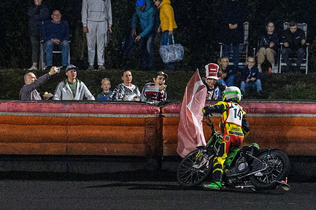 Damirs Filimonov of Latvia with the Latvian fans who travelled with him to Veenoord during the Golden JOPA Helmet at Sportpark Veenoord, Veenoord, Netherlands on Saturday 21st September 2024. (Photo: Ian Charles | MI News)