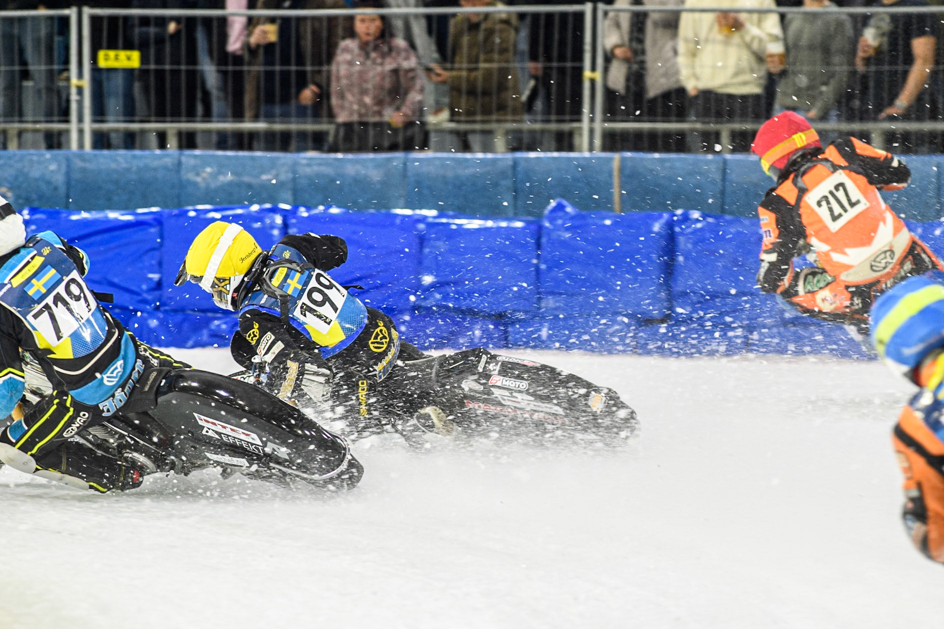 Martin Haarahiltunen (199) of Sweden loses control of his bike during the FIM Ice Speedway Gladiators World Championship, Final 3 at the Ice Stadium, Thialf, Heerenveen on Saturday 5th April 2025. (Photo: Ian Charles | MI News)