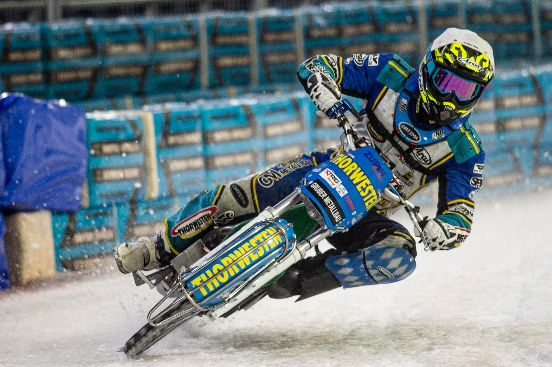 Photo: Ian Charles

Luca Bauer in action  

Roelof Thijs Bokaal, Ice Rink Thialf, Heerenveen, Netherlands Friday  29  March  2019
