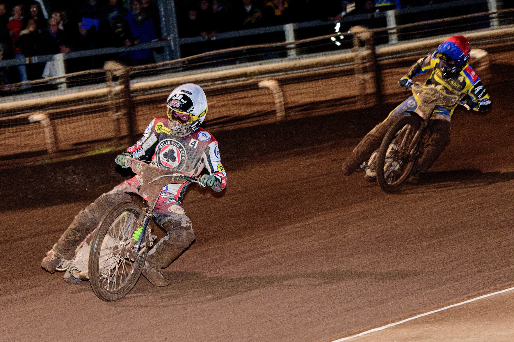 Charles Wright  (White) leads Kyle Howarth  (Red) during the Sheffield Tigers vs Belle Vue Aces meeting in the SGP Premiership at Owlerton Stadium, Sheffield on Thursday 23rd March 2023. (Photo: Ian Charles | MI News)