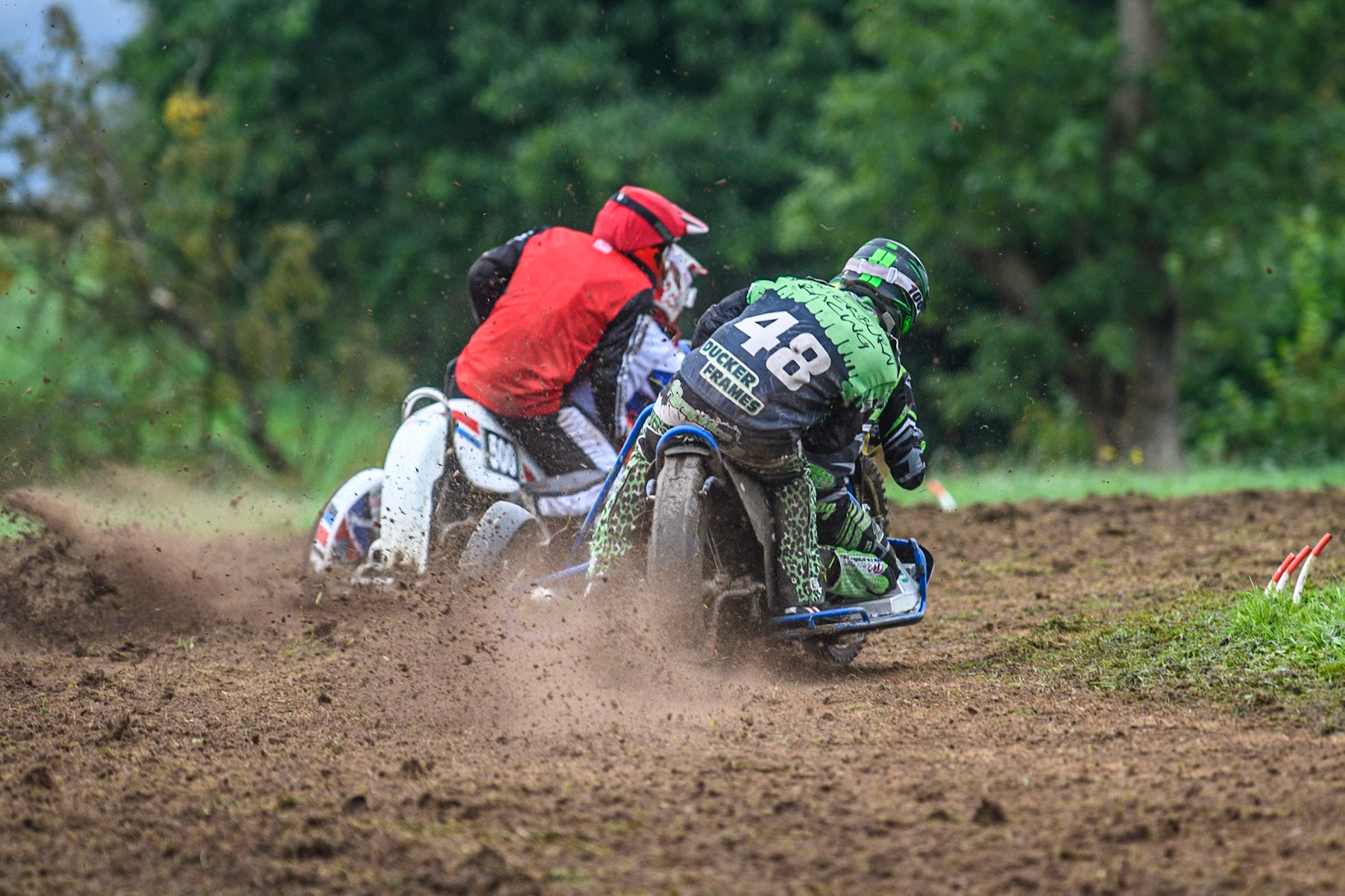 Billy Winterburn &amp; Ryan Wharton (94) (Wharton wearing 48)  rides inside Nick Bull &amp; Nathan Alder (500) in the 1000cc Sidecar Class during the ACU British Upright Championships at Woodhouse Lance, Gawsworth, Cheshire on Sunday 8th September 2024. (Photo: Ian Charles | MI News)