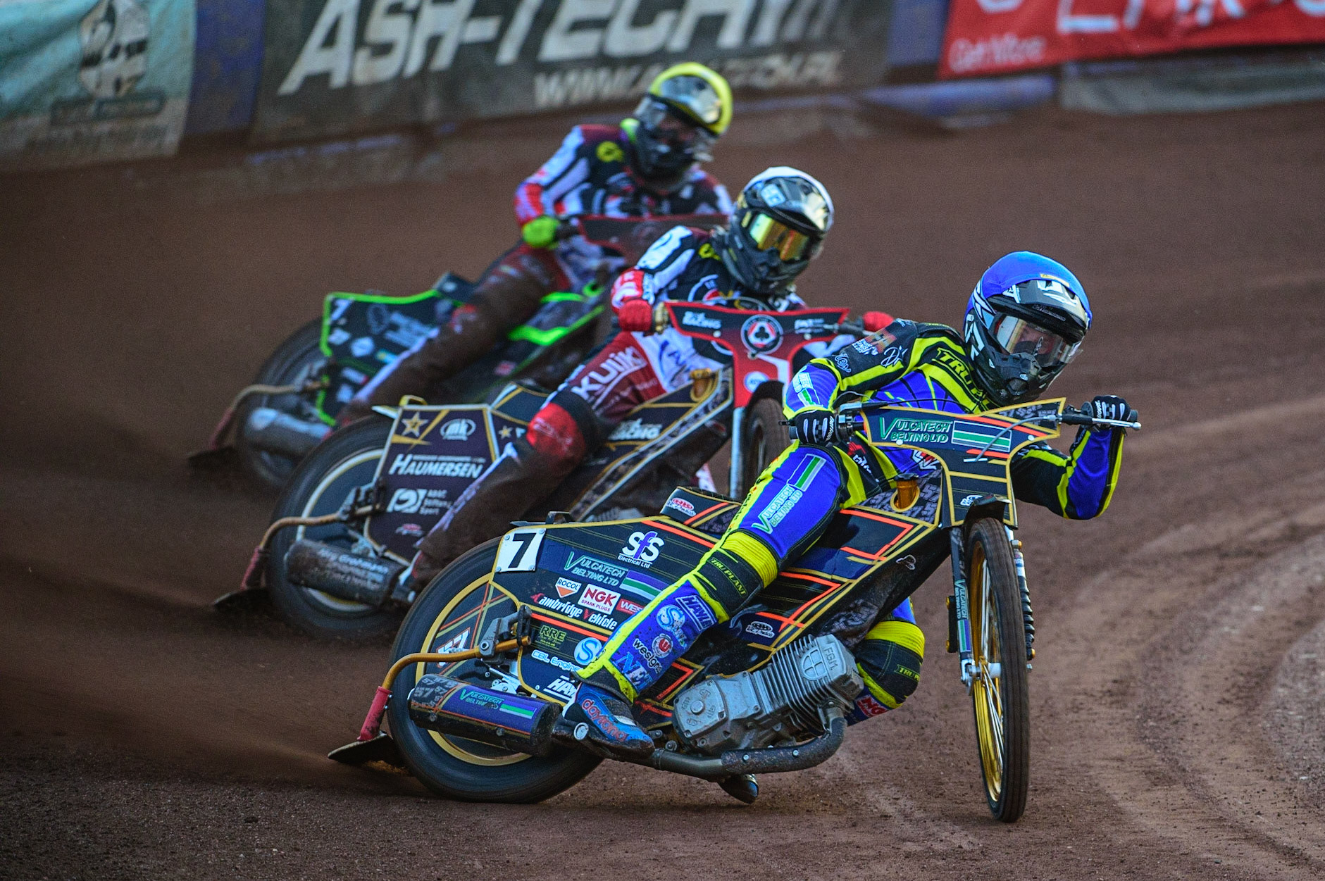 SHEFFIELD, UK. APR 14TH  Connor Mountain   (Blue) leads Norick Blödorn  (White) and Tom Brennan  (Yellow)  during the SGB Premiership League Cup match between Sheffield Tigers and Belle Vue Aces at Owlerton Stadium, Sheffield on Thursday 14th April 2022. (Credit: Ian Charles | MI News)