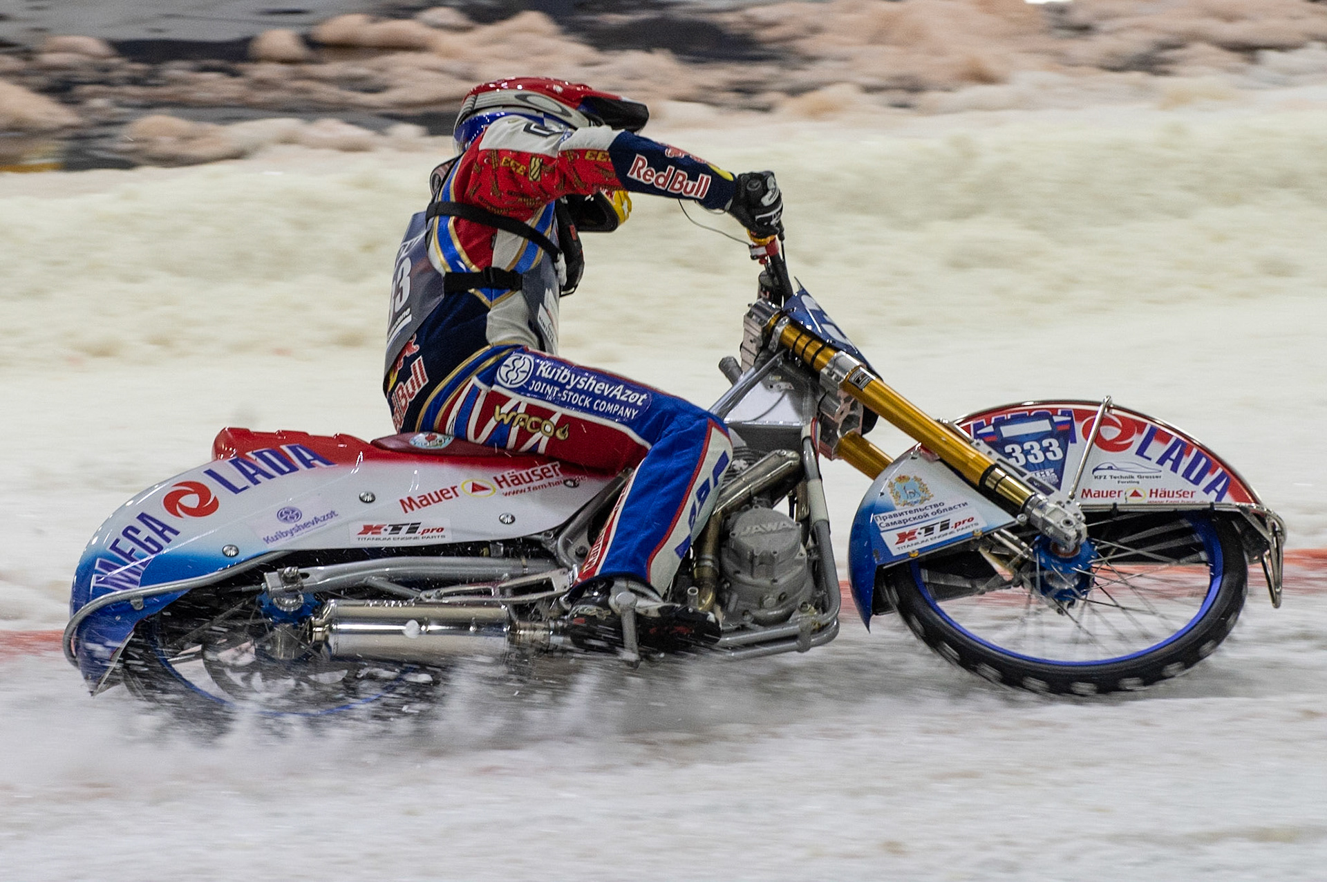 Photo: Ian Charles

Danil Ivanov (333) in action 

FIM Ice Speedway Gladiators World Championship, Event 5.1, Ice Rink Thialf, Heerenveen, Netherlands Saturday  30  March  2019