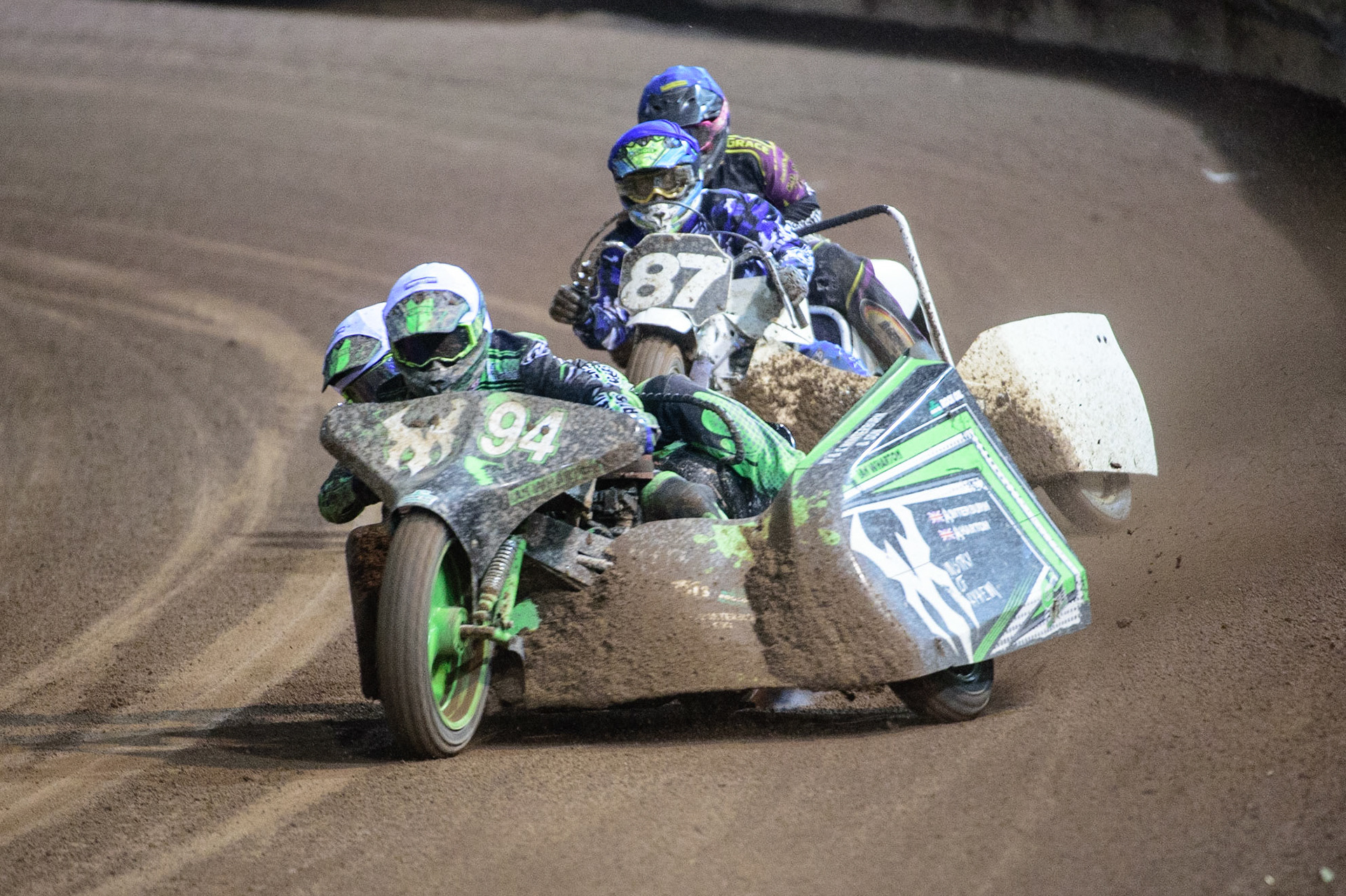 MANCHESTER, UK. OCT 30TH   Billy Winterburn &amp; Ryan Wharton  (White) leads Rob Bradley &amp; Darren Wilce  (Blue) during the Manchester Masters Sidecar Speedway and Flat Track Racing at the National Speedway Stadium, Manchester on Saturday 30th October 2021. (Credit: Ian Charles | MI News)