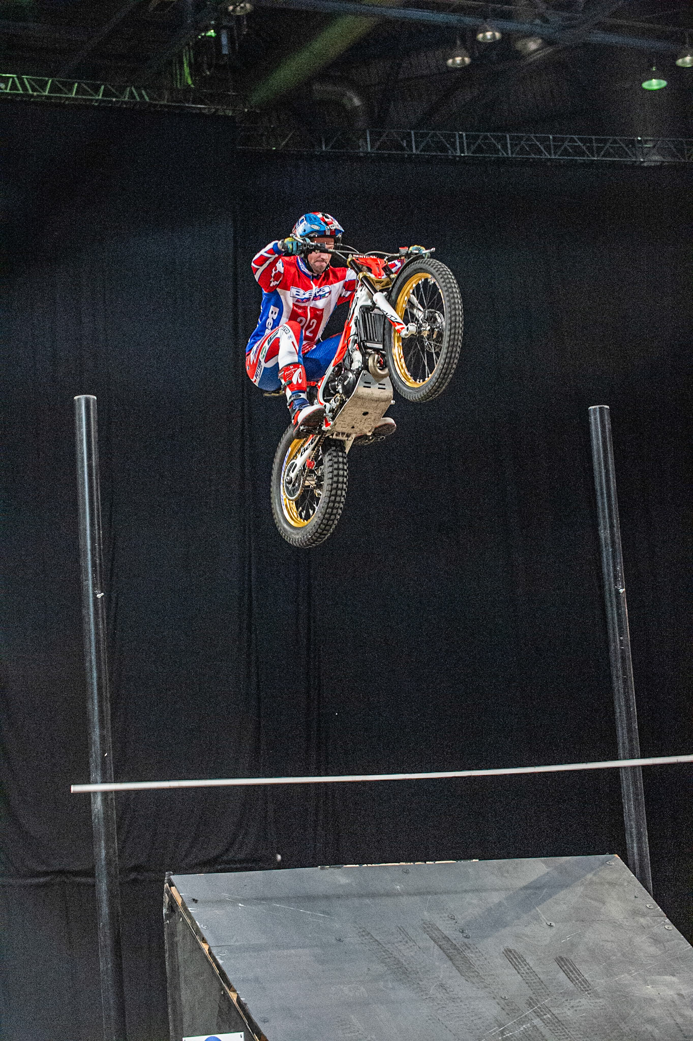 SHEFFIELD, ENGLAND  - DECEMBER 28TH  James Dabill, UK (Beta) is eliminated from the high jump after hitting the bar  during the 25th Anniversary Sheffield Indoor Trial at the FlyDSA Arena, Sheffield on Saturday 28th December 2019. (Credit: Ian Charles | MI News)