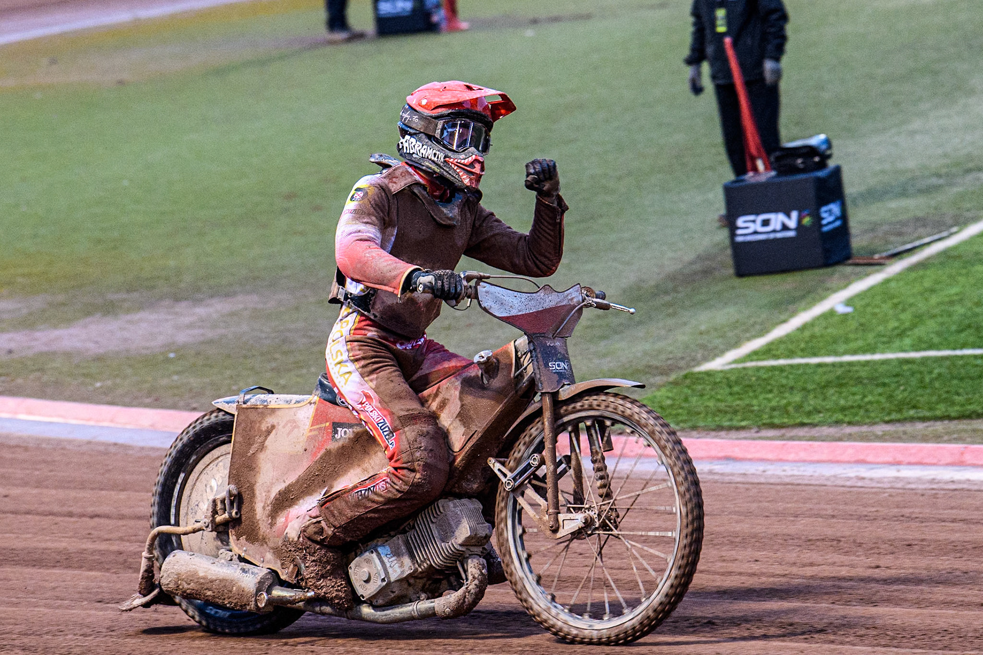 Wiktor Przyjemski of Poland celebrates his teams victory to take the title during the Monster Energy FIM Speedway of Nations 2 (Under 21) Final at the National Speedway Stadium, Manchester on Friday 12th July 2024. (Photo: Ian Charles | MI News)