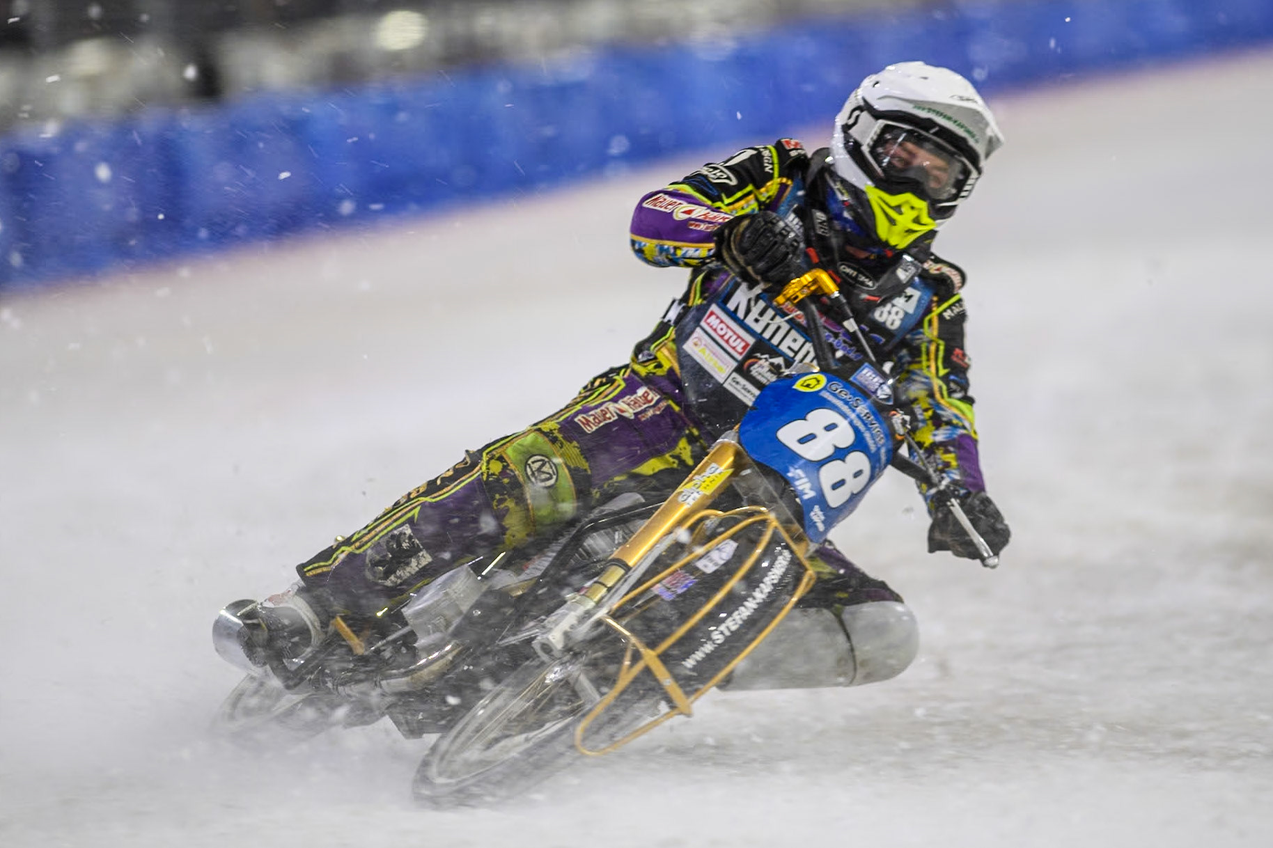 Germany's Max Niedermaier (88) in action during the FIM Ice Speedway Gladiators World Championship Final 4 at Ice Rink Thialf, Heerenveen on Sunday 7th April 2024. (Photo: Ian Charles | MI News)