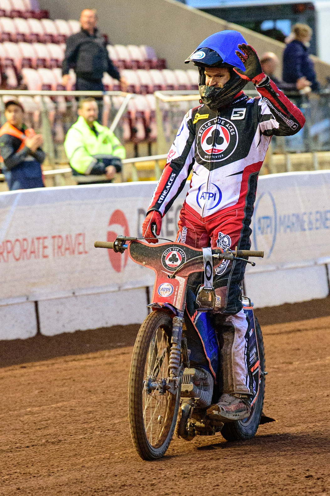MANCHESTER, UK. JUN 6TH  Brady Kurtz  acknowledges the crowd’s cheers during the SGB Premiership match between Belle Vue Aces and Ipswich Witches at the National Speedway Stadium, Manchester on Monday 6th June 2022. (Credit: Ian Charles | MI News)