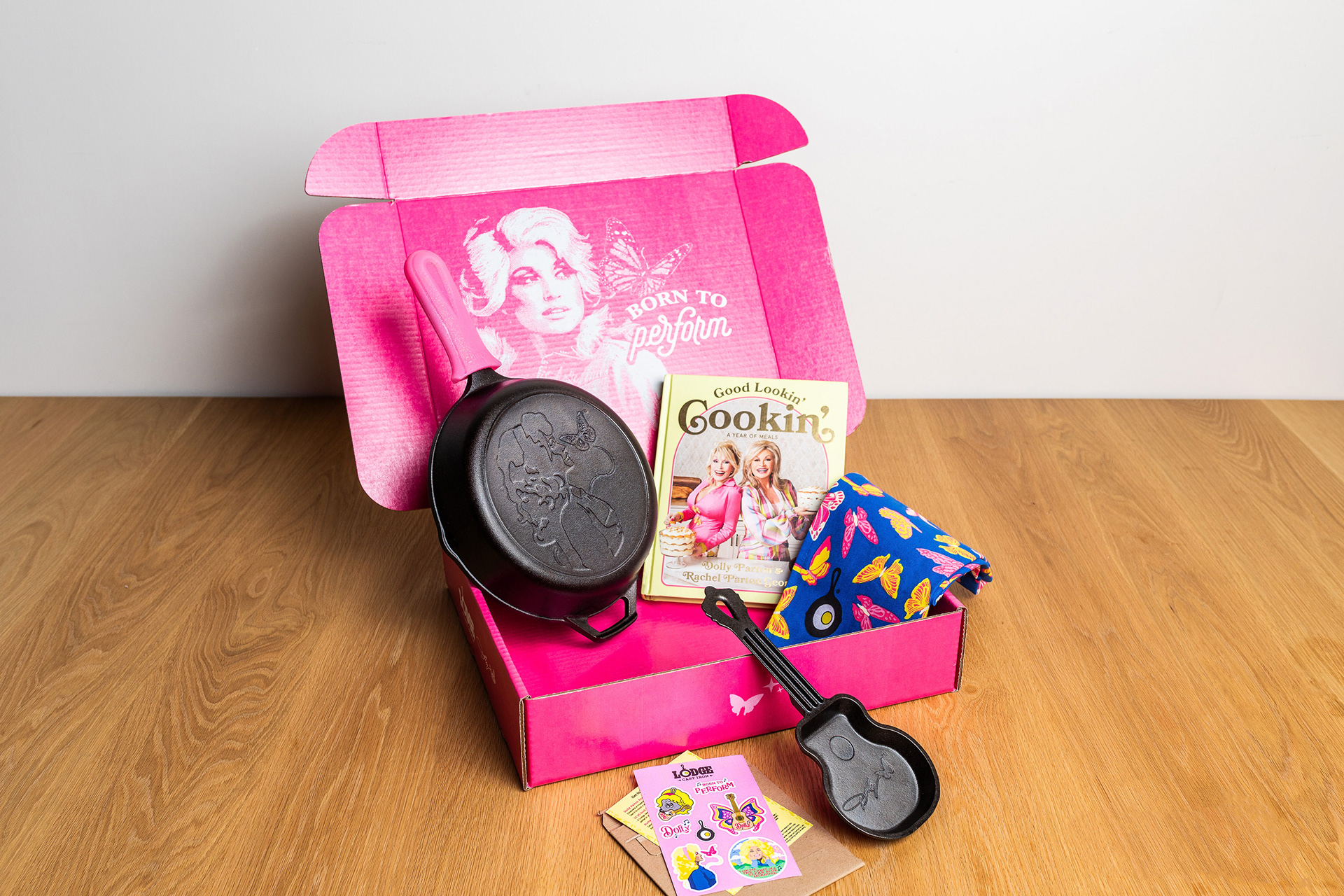 Dolly holiday gift set design and products