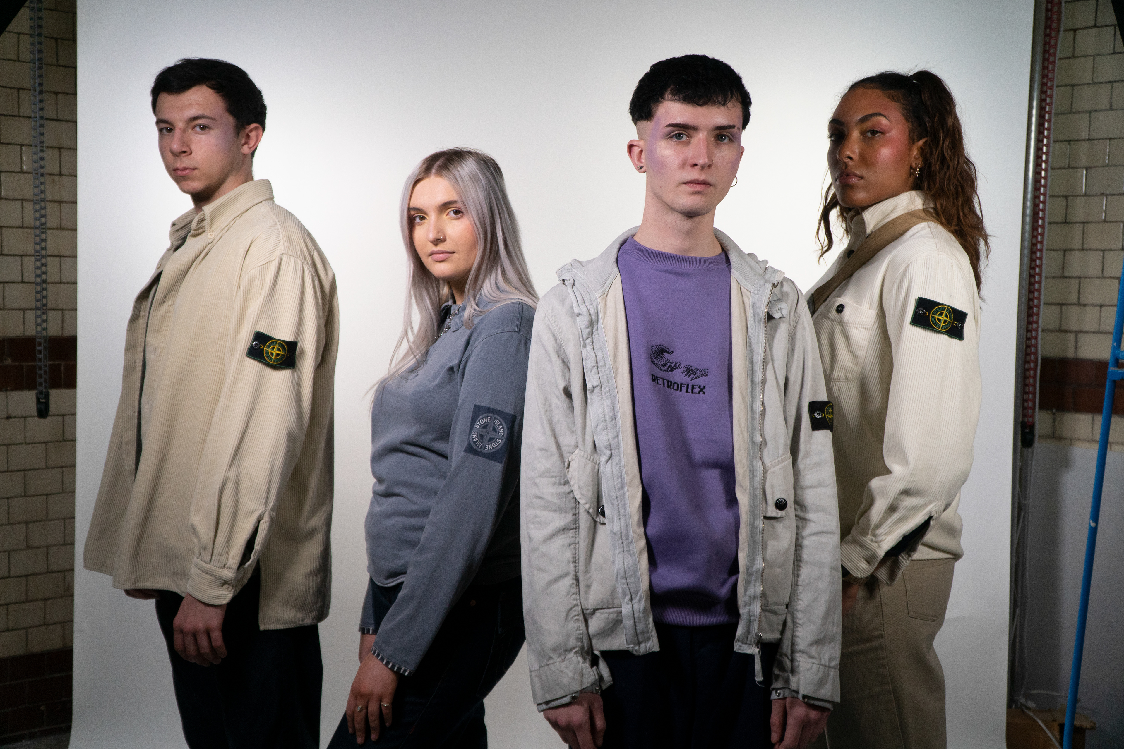 Second year undergraduate project, working with the vintage brand Retroflex. A Group project, worked on the styling and art direction. Photography: @tectarol