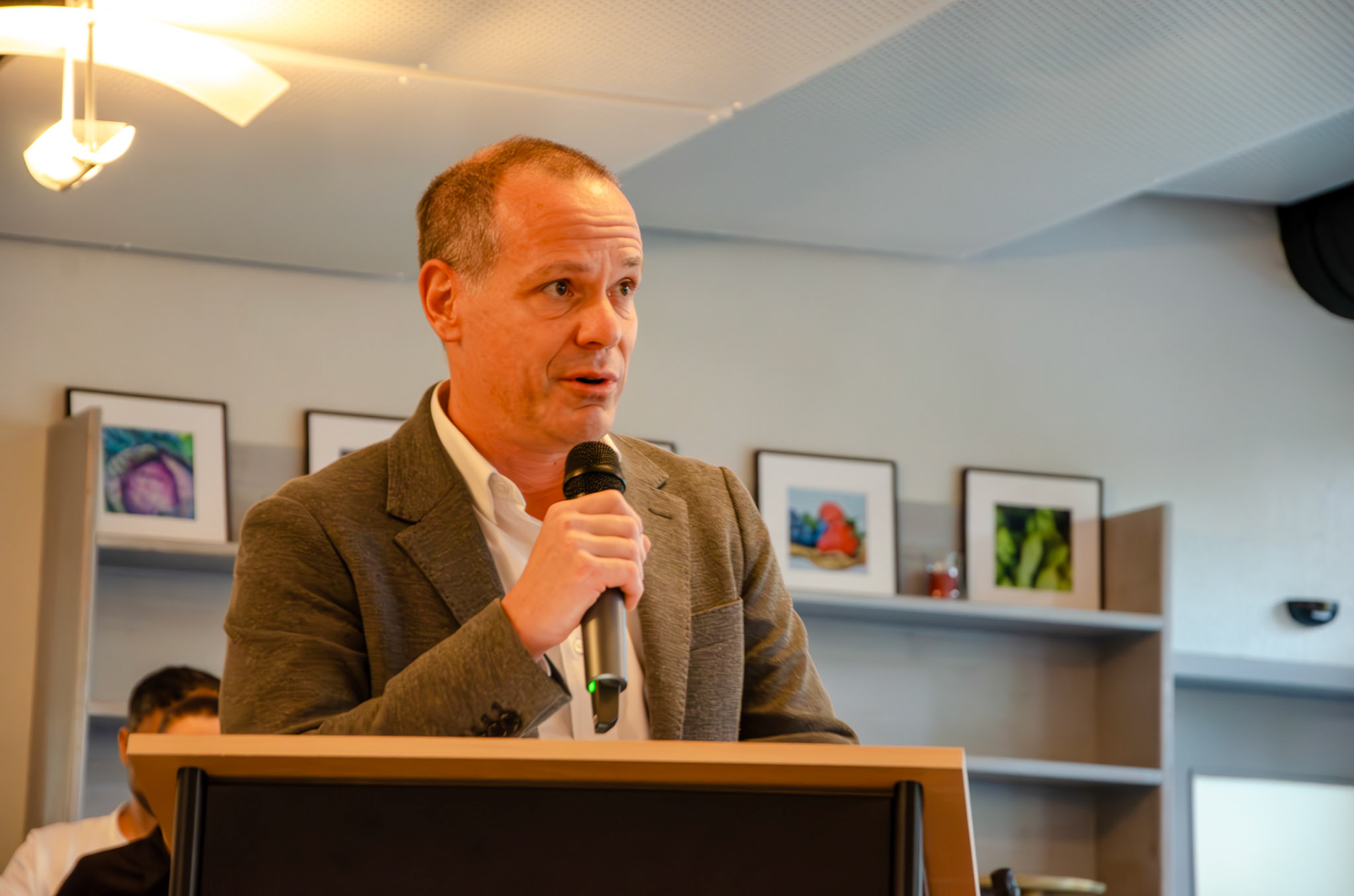 Yves Chardonnens Cook, Directeur de la Fondation pour la formation professionnelle et continue de Genève