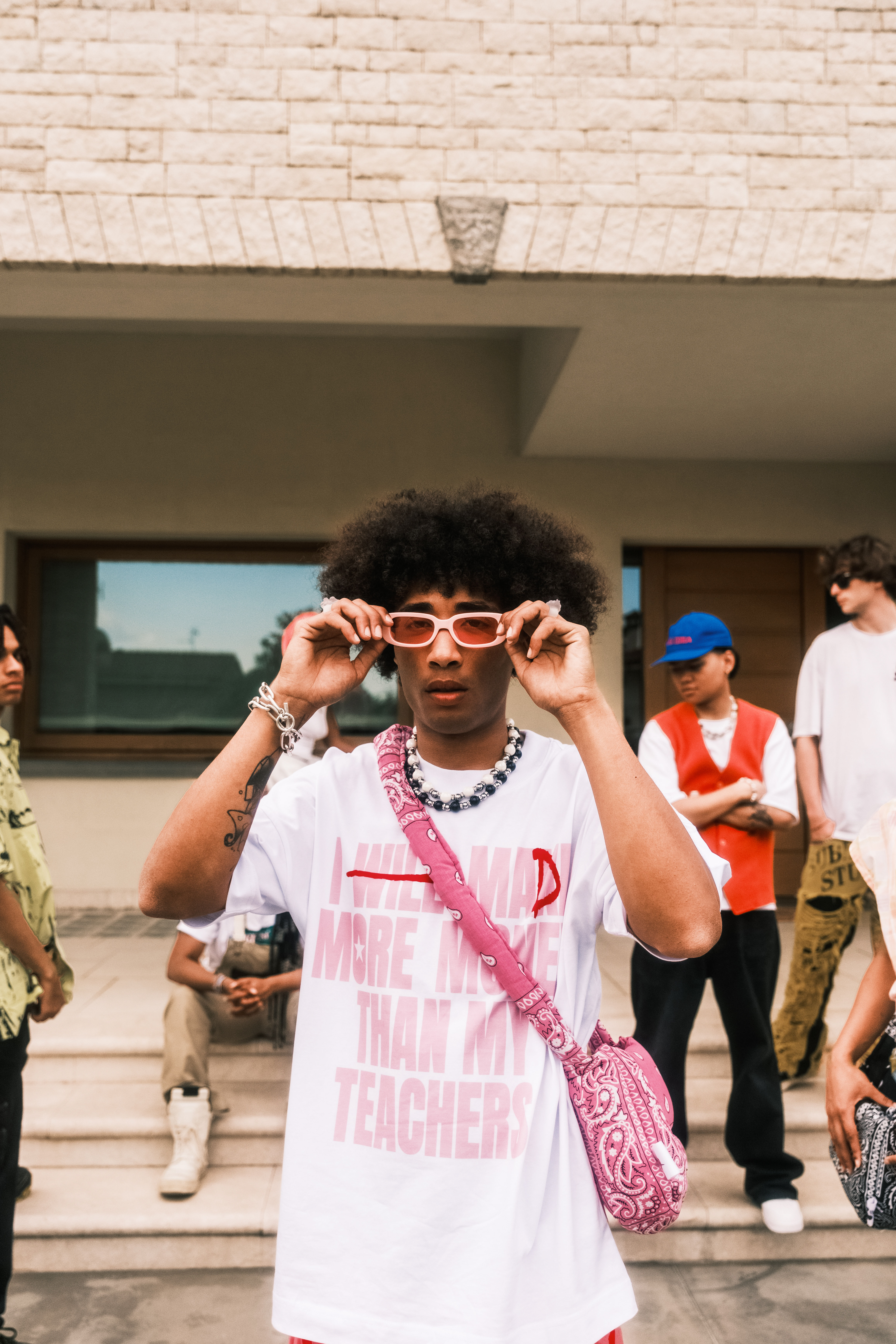 Fresh Mula, "Lipgloss" videoclip set