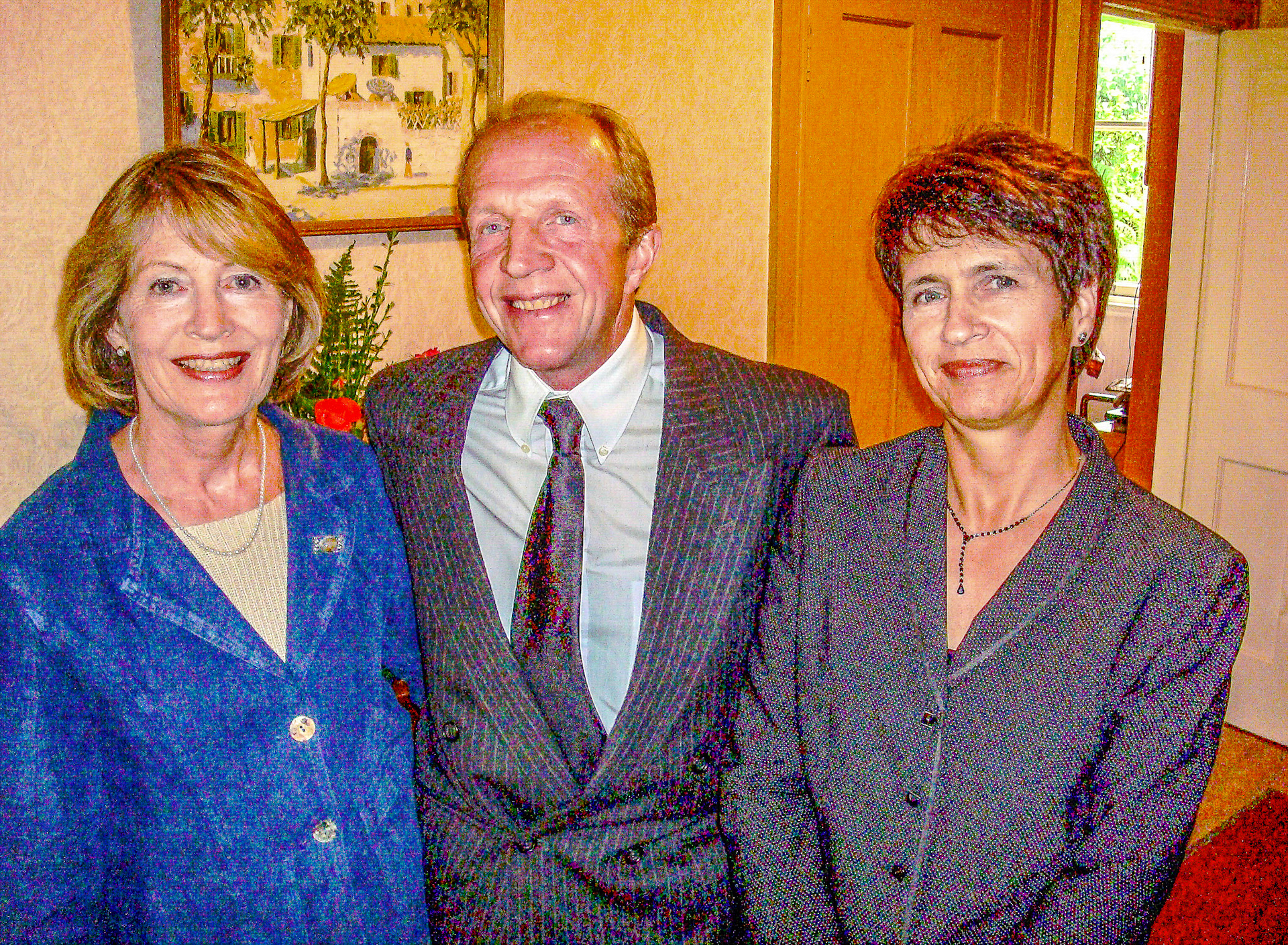 Robert with his sisters Margaret and Clare