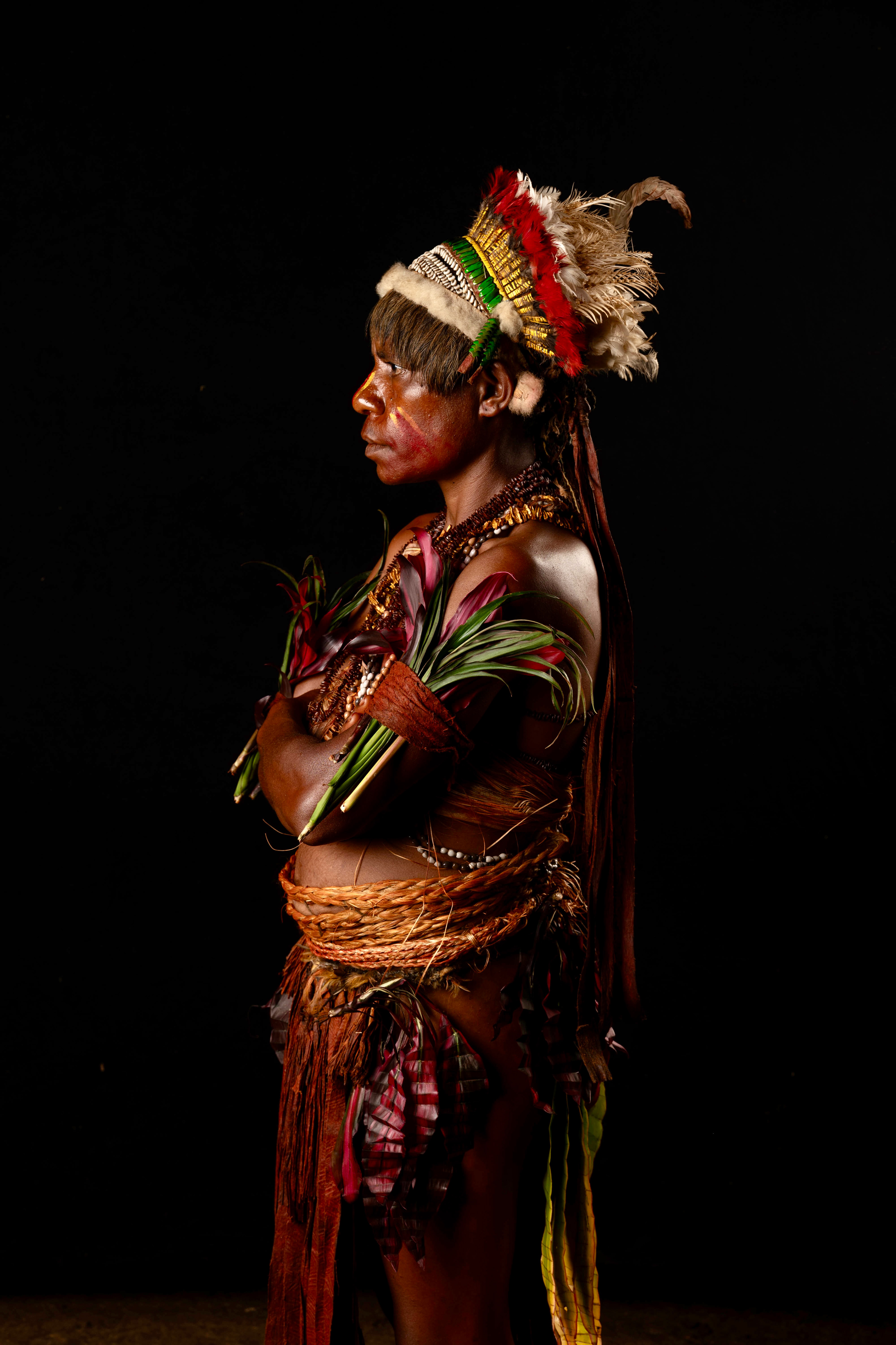 Arunumuna Women, Gimisave Tribe, Araro
