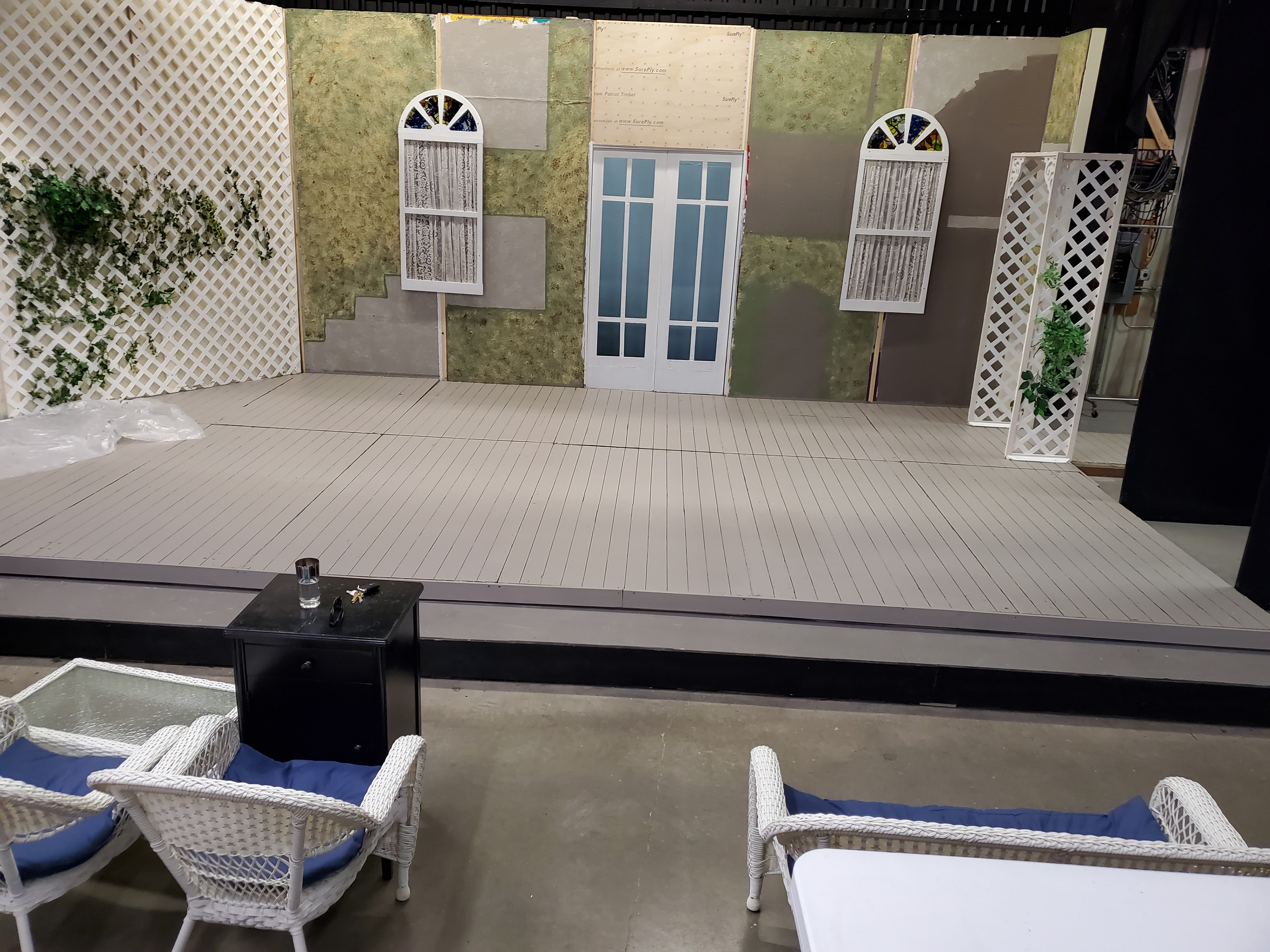 Gray Wash Decking - Savannah Sipping Society - September 2020