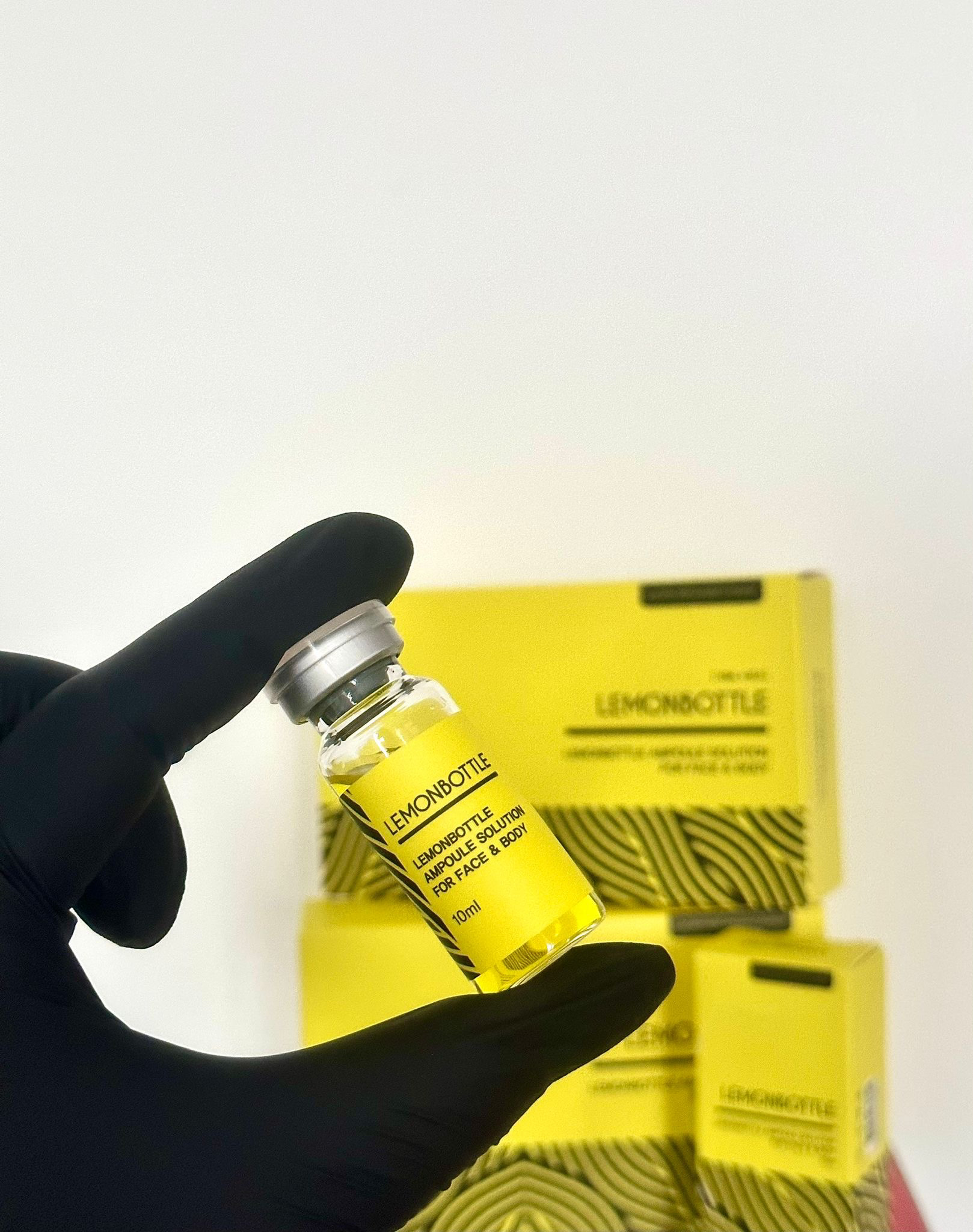 CLINICC & CO - LEMON BOTTLE CLINICC & CO - LEMON BOTTLE