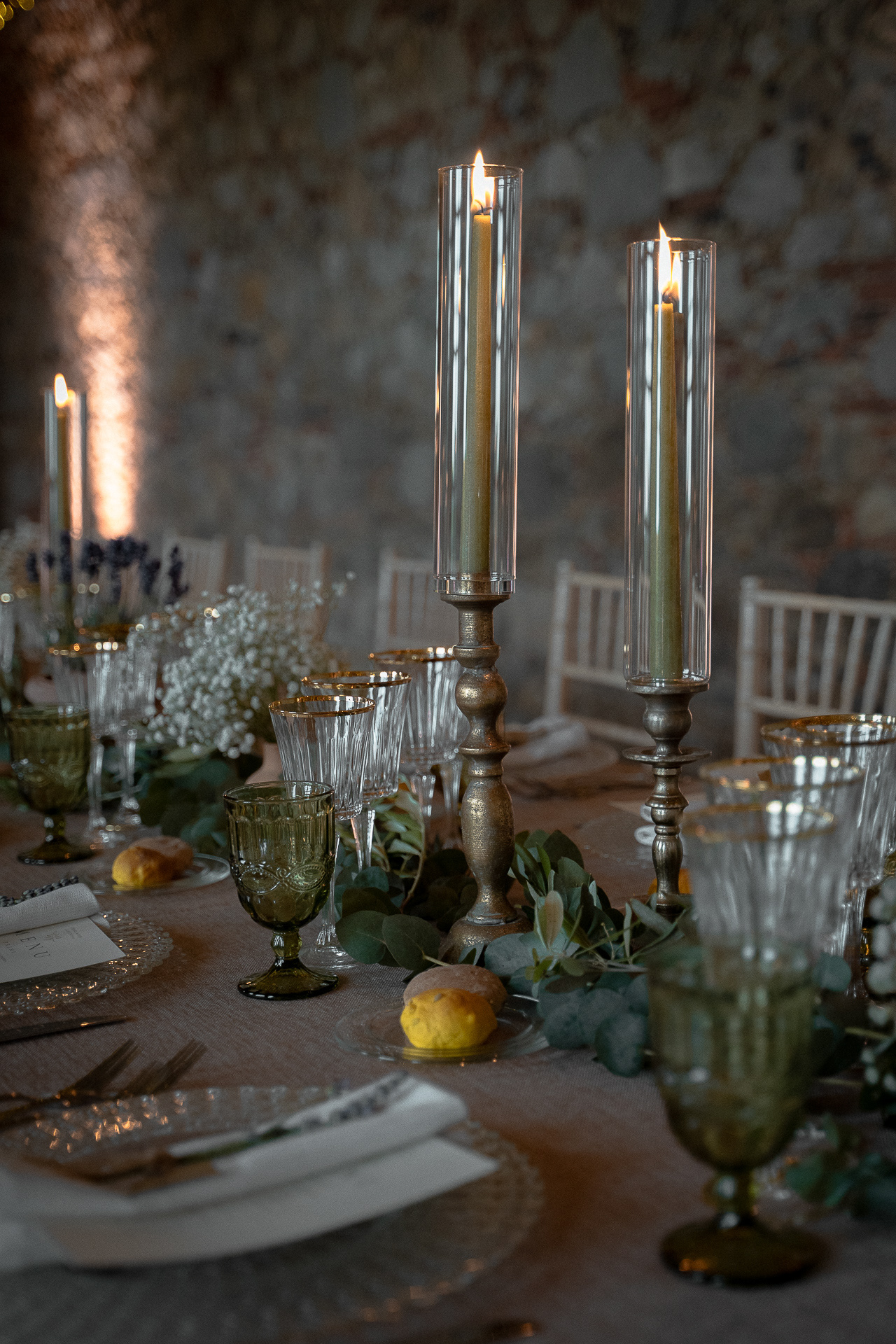 Fotografia di Arianna Macherelli, specializzata in Fotografia di Matrimonio, dettaglio di tavola apparecchiata