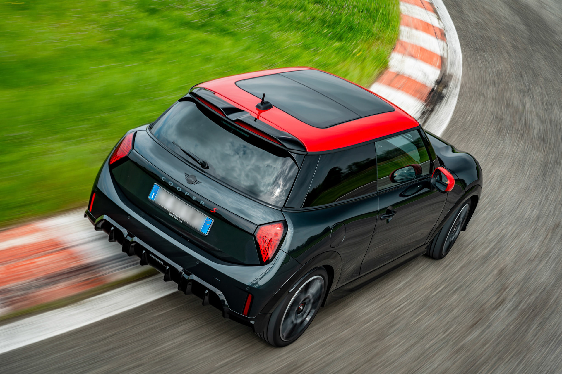 COVER SHOT for QUATTRORUOTE N.826 - GIUGNO 2024