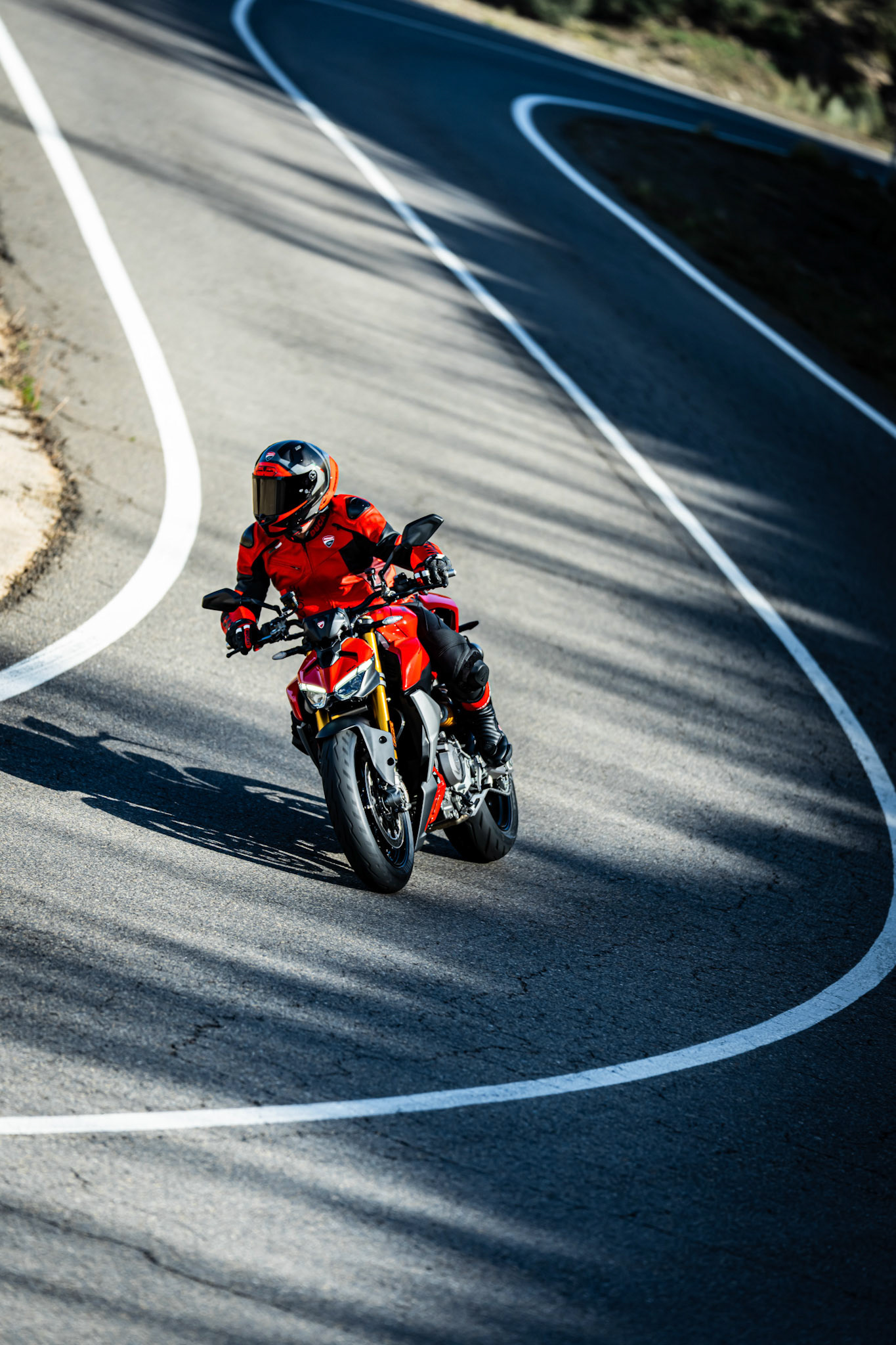 PRESS LAUNCH DUCATI STREETFIGHTER V2 - 2025