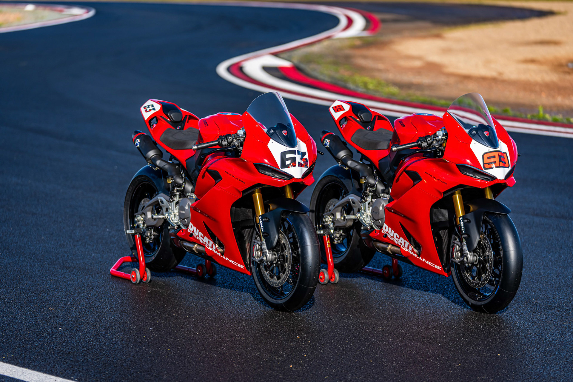 PRESS LAUNCH DUCATI PANIGALE V2 - 2025
