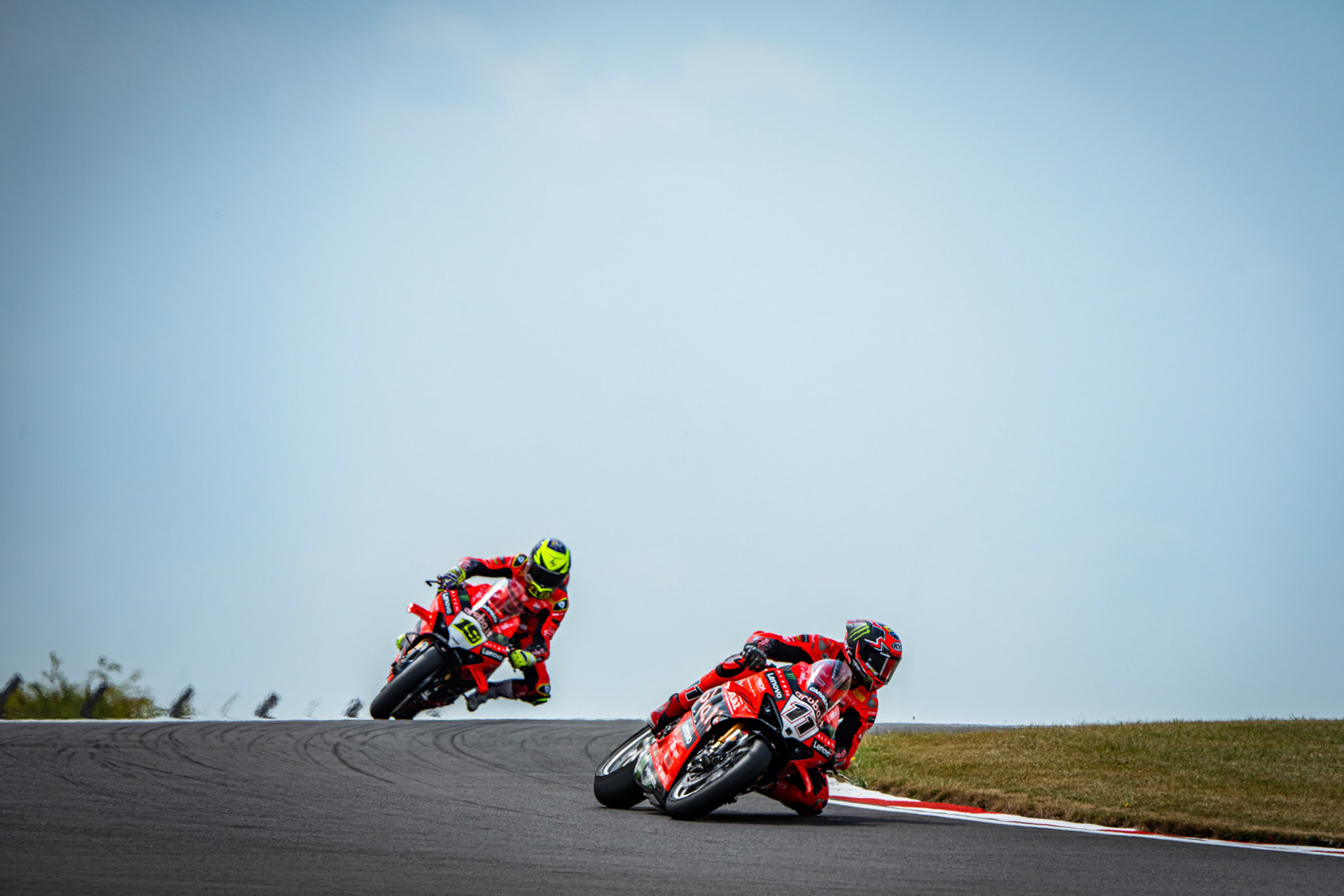 BULEGA & BAUTISTA - DONINGTON PARK 2025