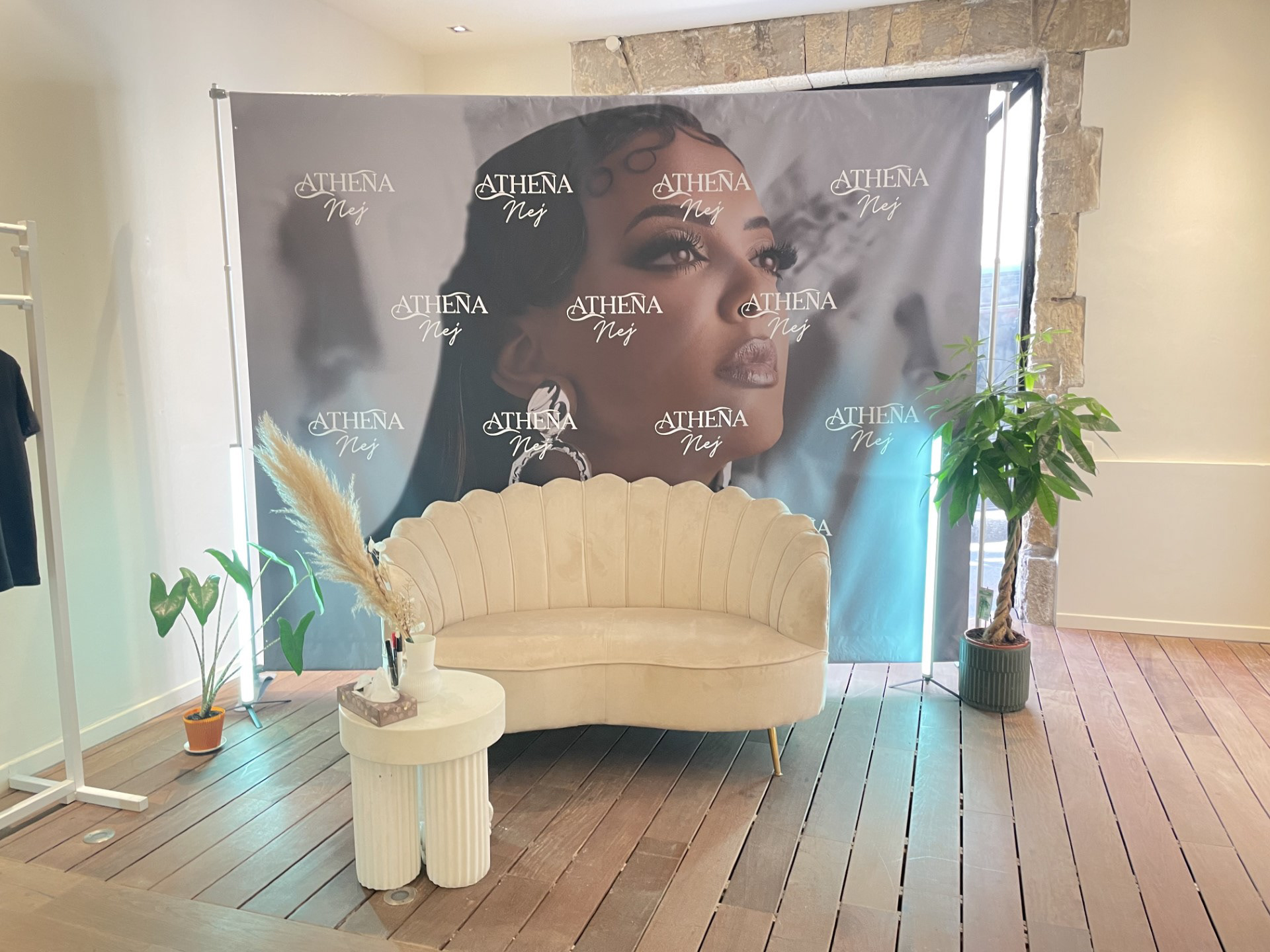 NEJ - Popup Store - Sortie d'album