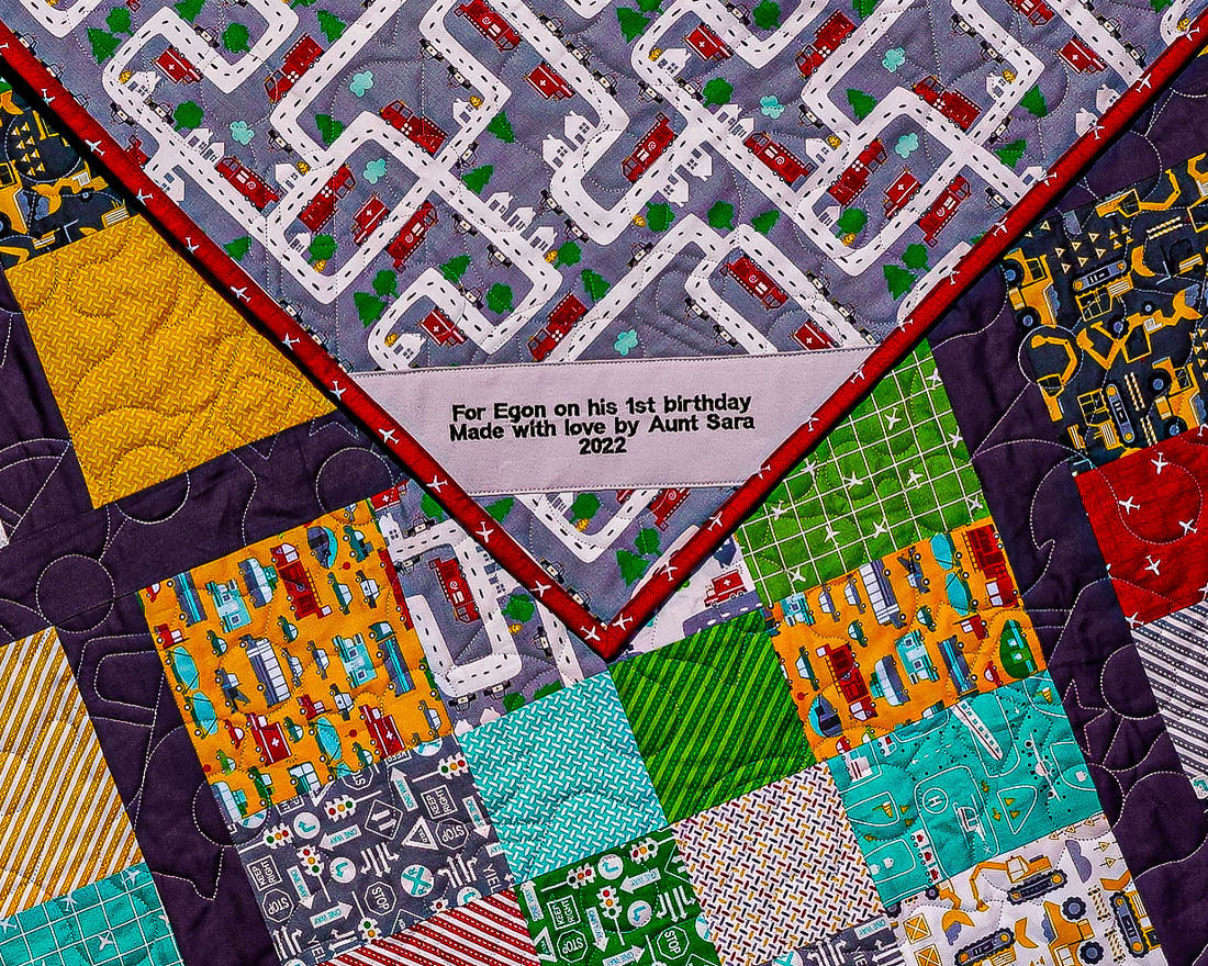 Open Corner Embroidered Quilt Label