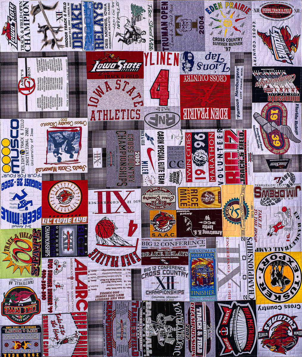 T-Shirt Quilt with Rounded Box Meander Pattern